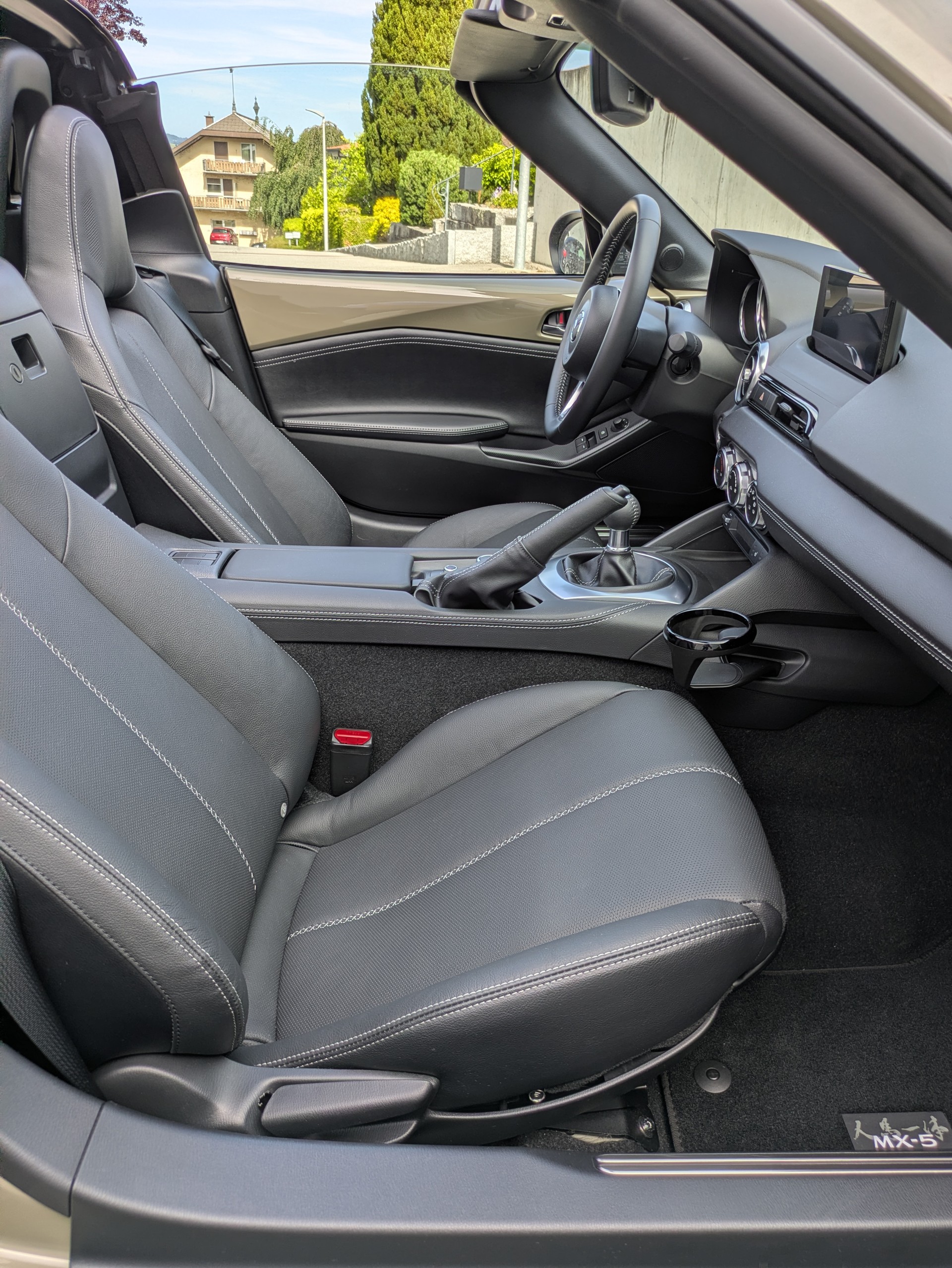 MAZDA 2.0 Exclusive-Line-image-9