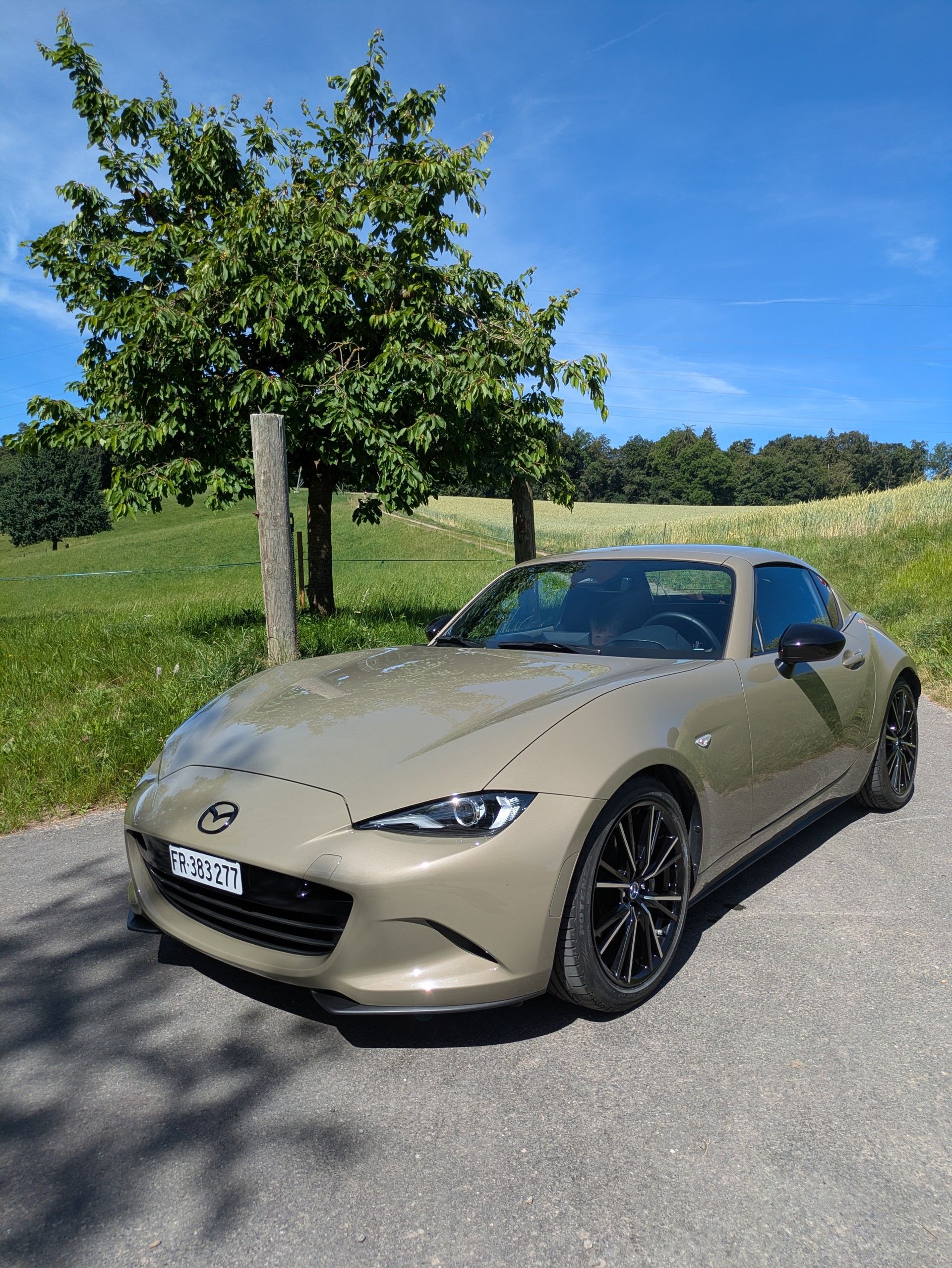 MAZDA 2.0 Exclusive-Line-image-1
