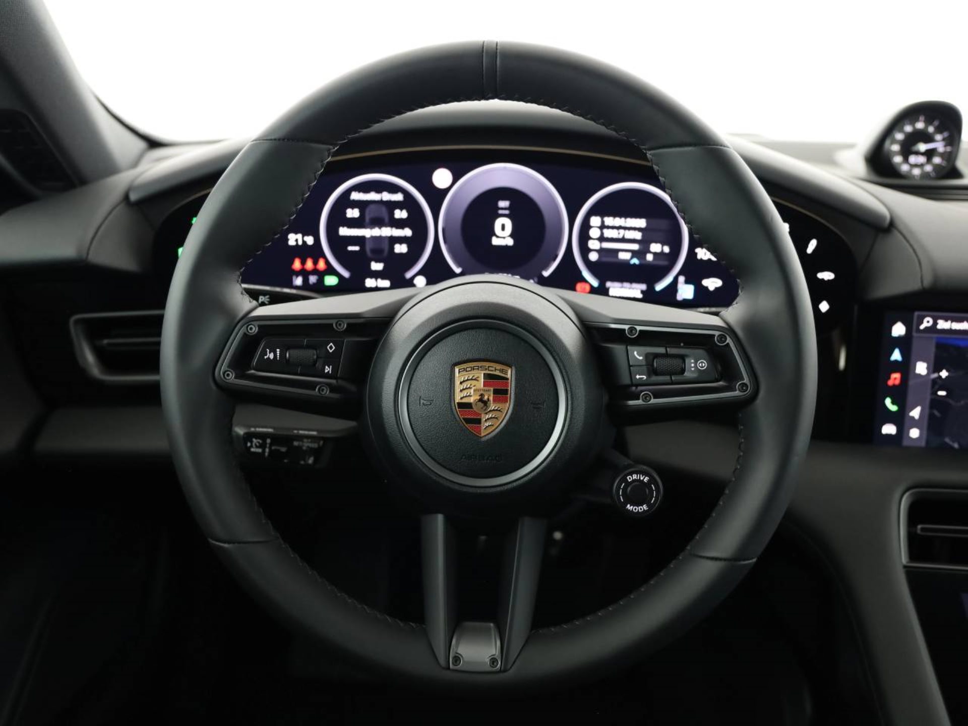 PORSCHE Taycan 4S Cross Turismo-image-8