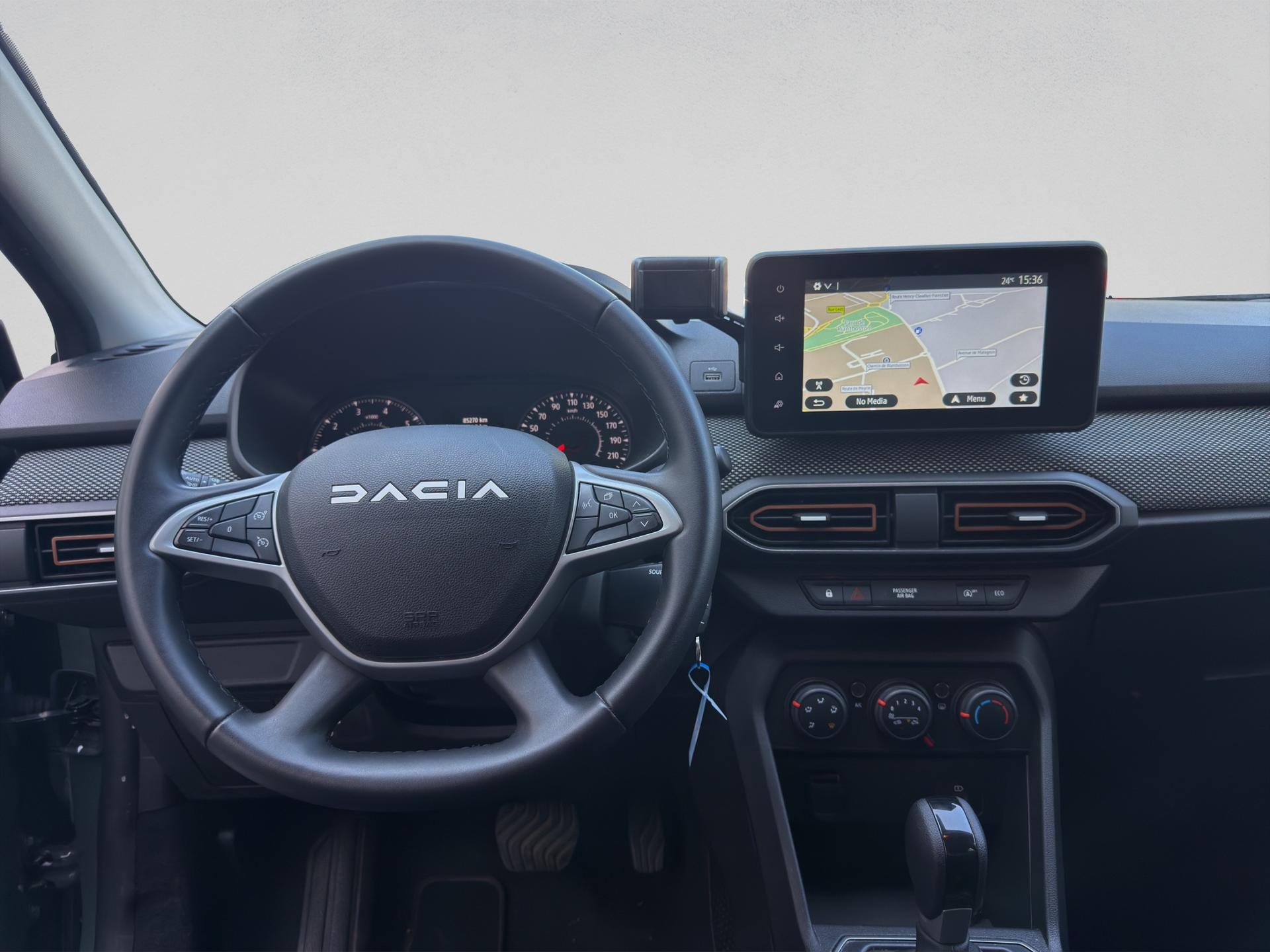 DACIA Sandero Stepway TCe 90 Expression CVT-image-13