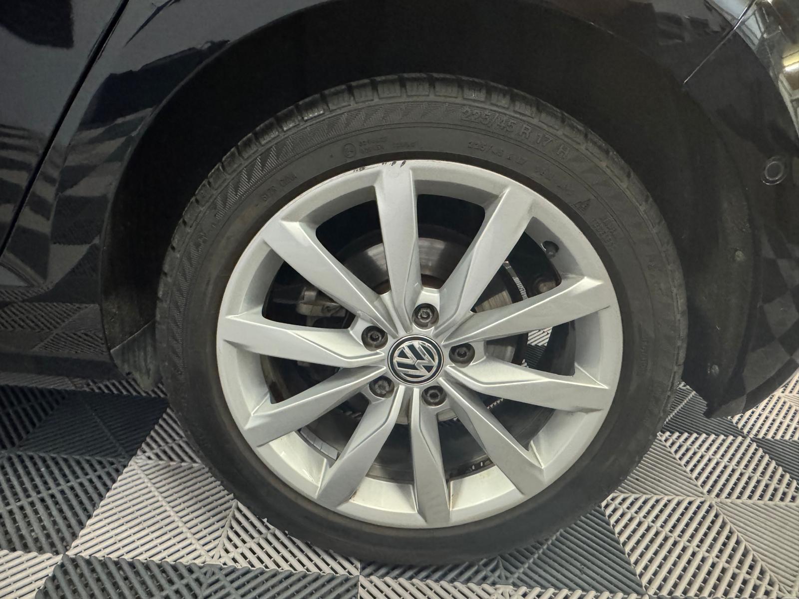 VW Golf 1.5 TSI EVO Highline-image-28