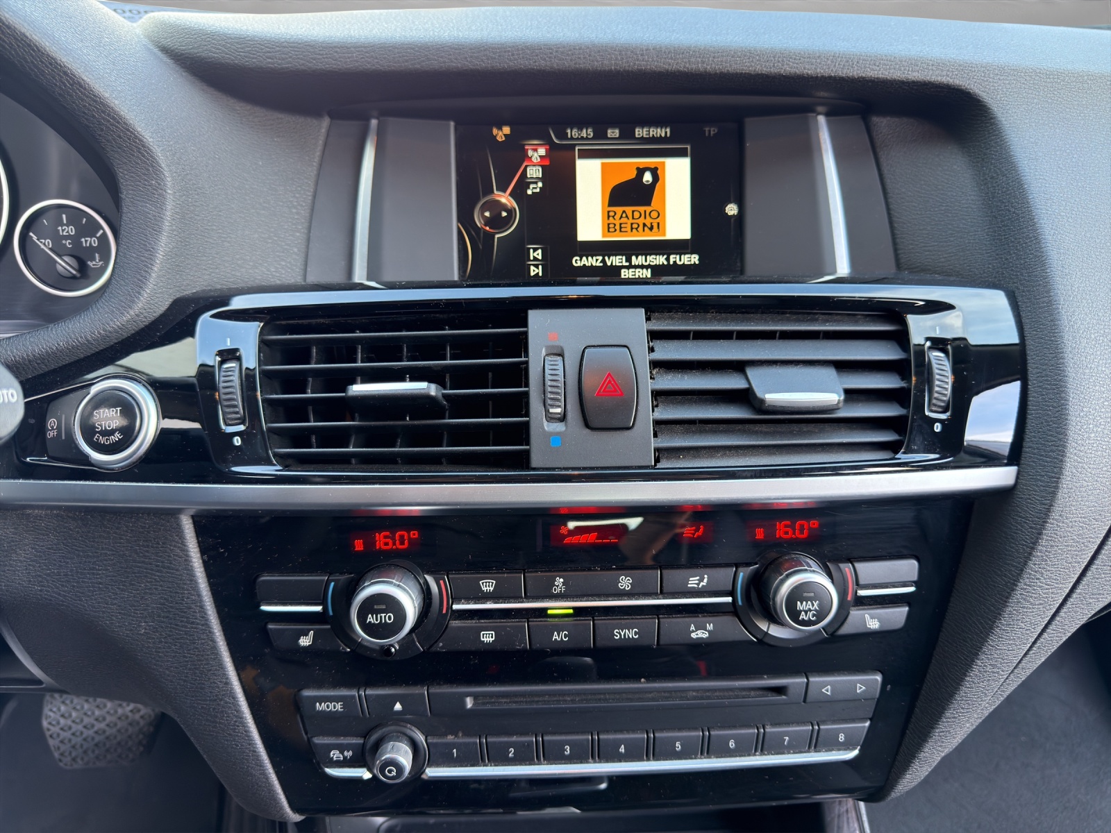 BMW X3 xDrive 20i Steptronic-image-14