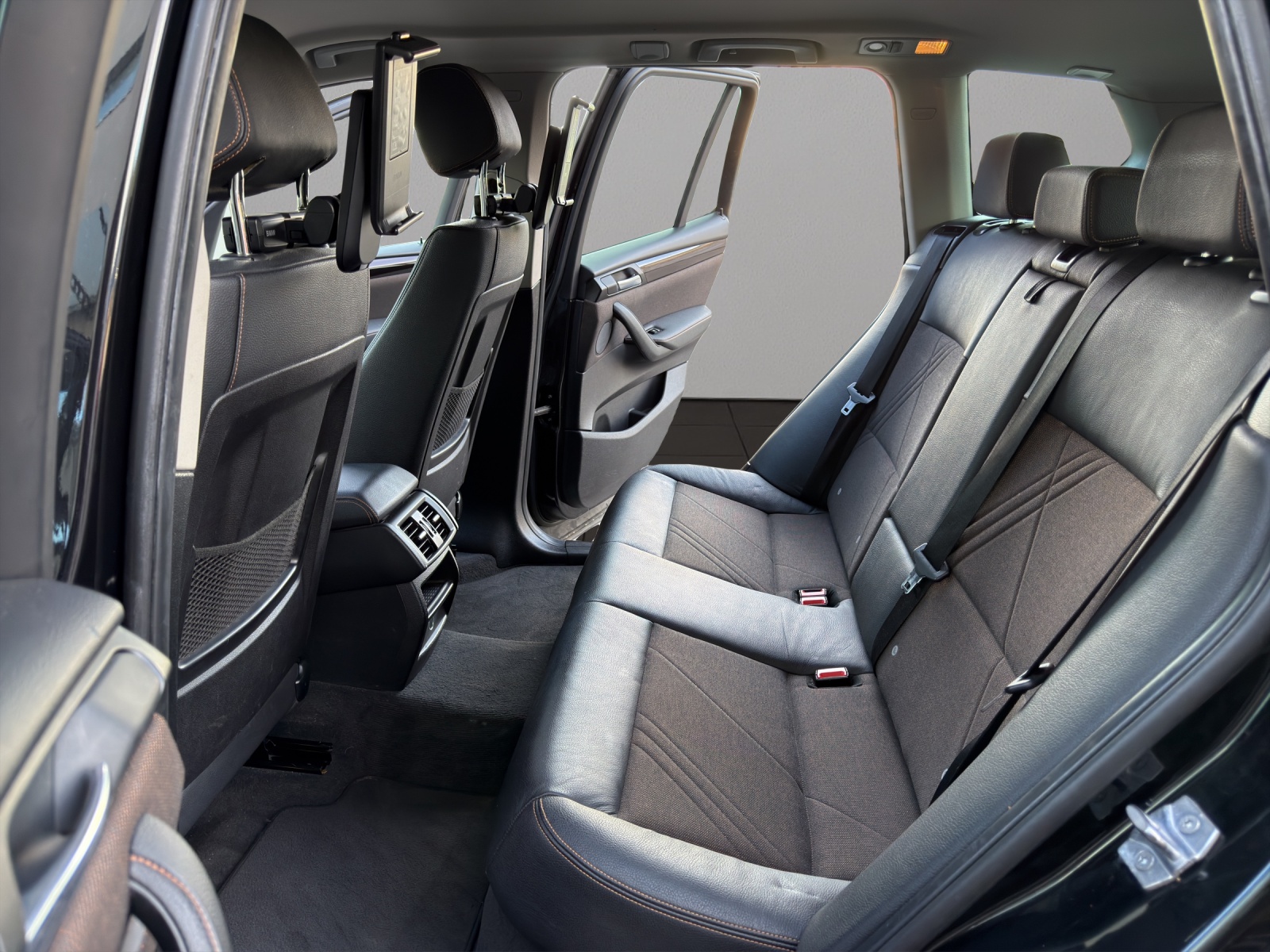 BMW X3 xDrive 20i Steptronic-image-12