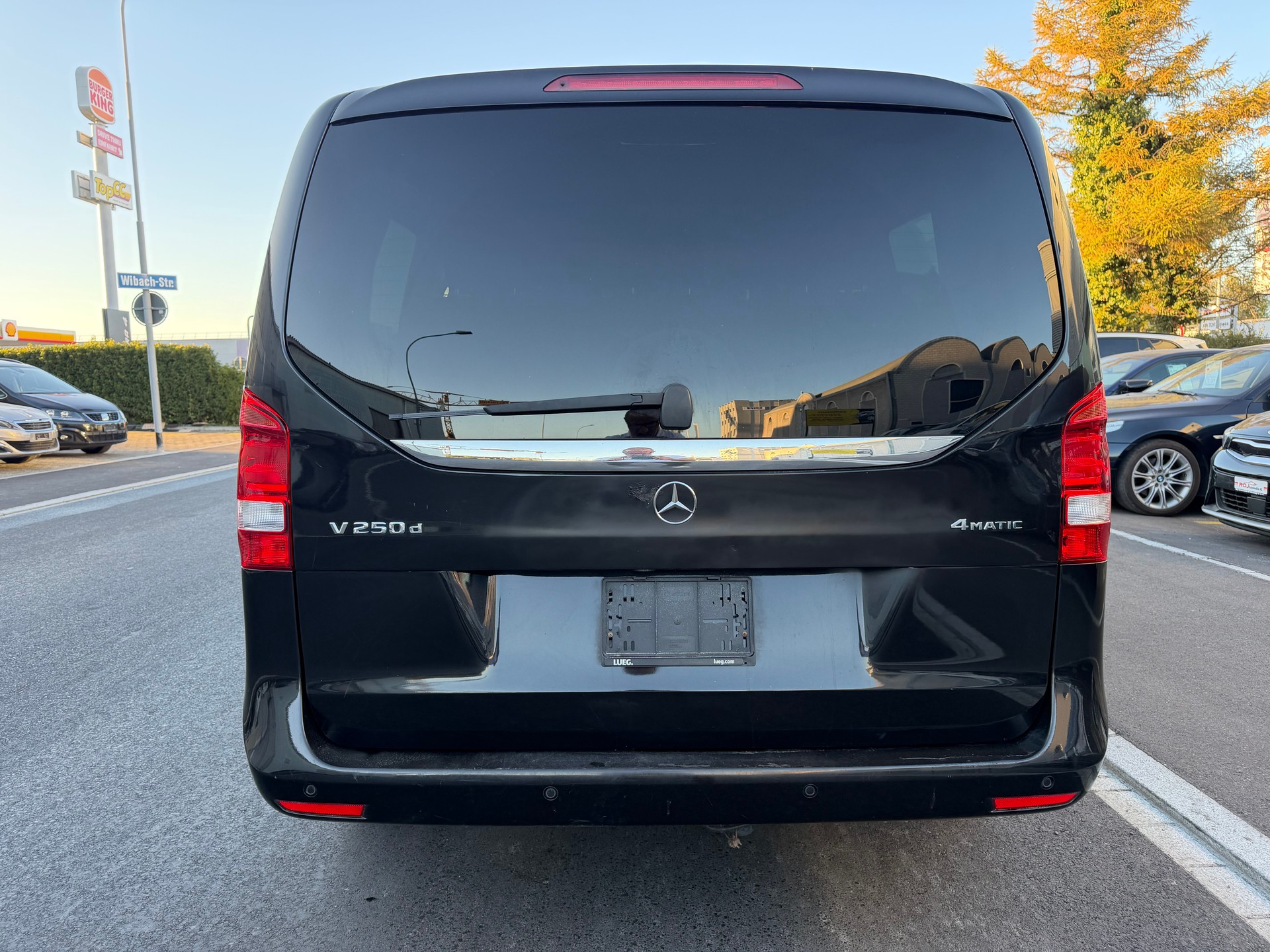 MERCEDES-BENZ V 250 d lang 4Matic 7G-Tronic-image-5