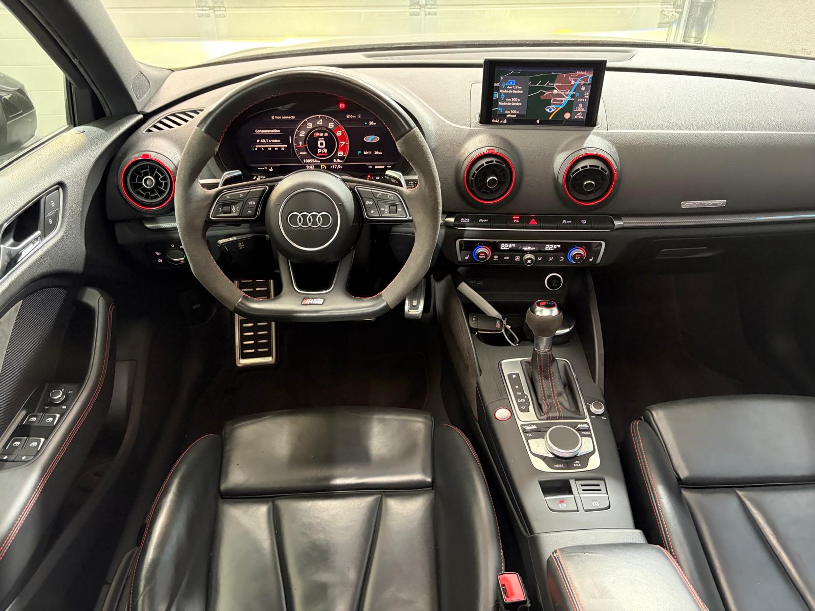 AUDI RS3 Sportback 2.5 TSI quattro S-tronic - Toit ouvrant *MFK / Service du jour*-image-13