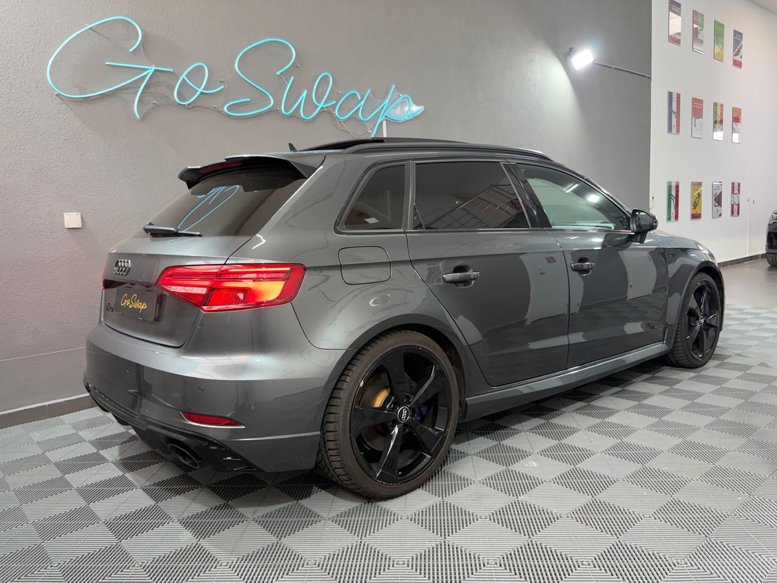 AUDI RS3 Sportback 2.5 TSI quattro S-tronic - Toit ouvrant *MFK / Service du jour*-image-4