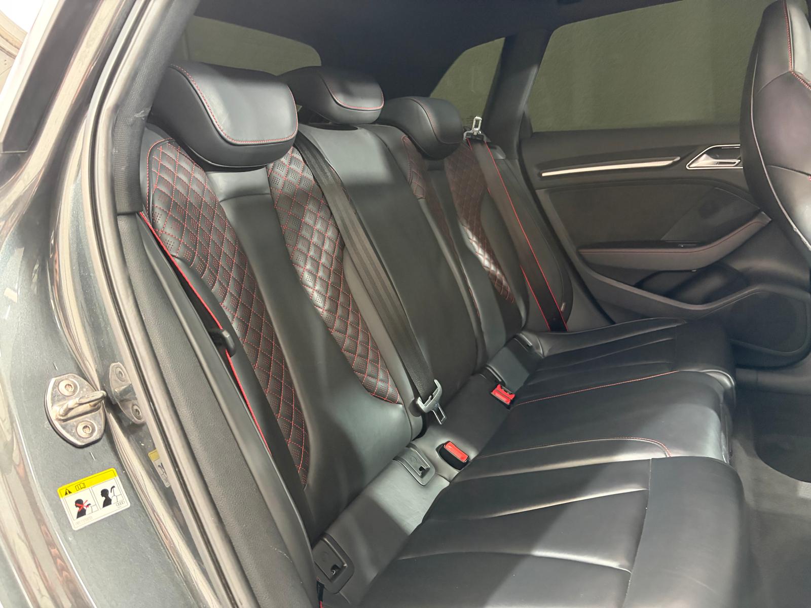 AUDI RS3 Sportback 2.5 TSI quattro S-tronic - Toit ouvrant *MFK / Service du jour*-image-11