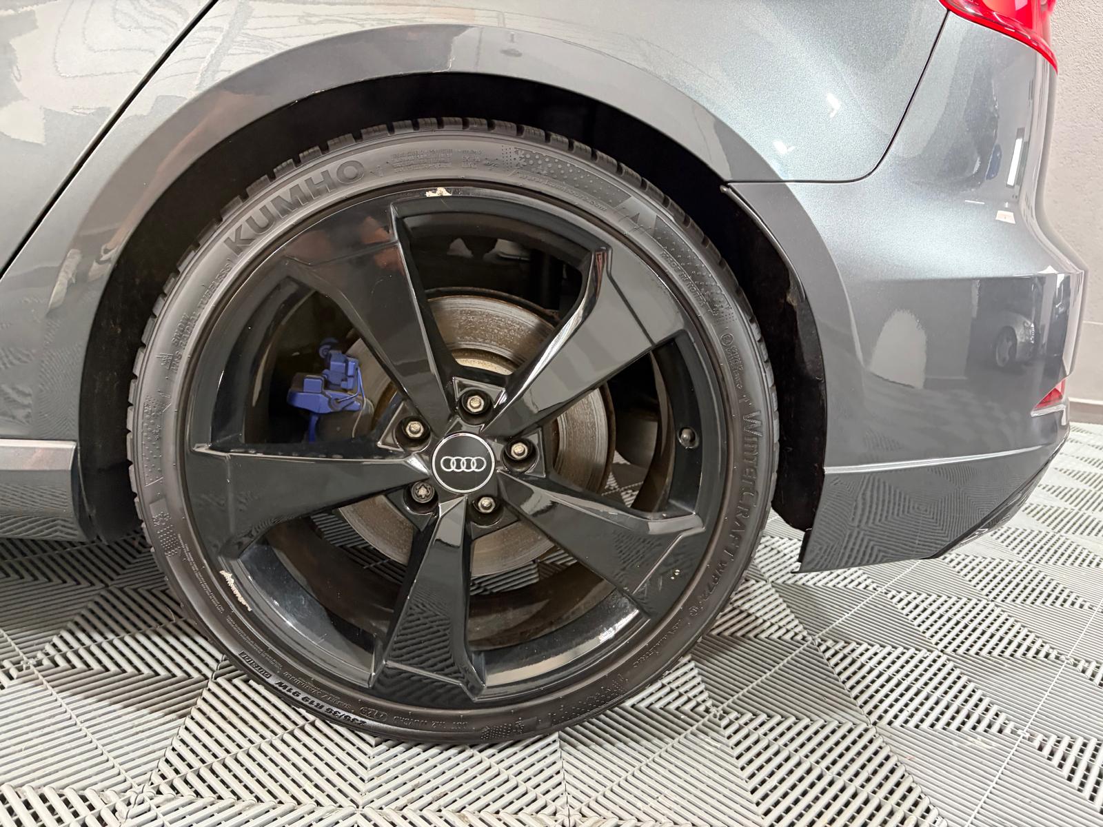 AUDI RS3 Sportback 2.5 TSI quattro S-tronic - Toit ouvrant *MFK / Service du jour*-image-26