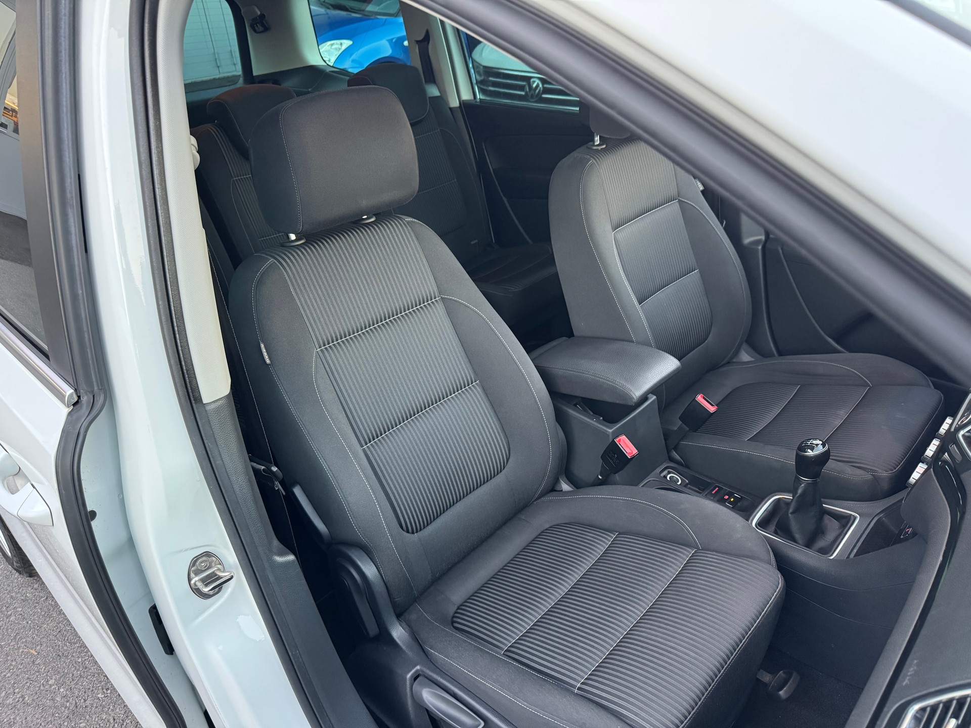SEAT Alhambra 2.0 TDI Style Viva 4x4-image-16