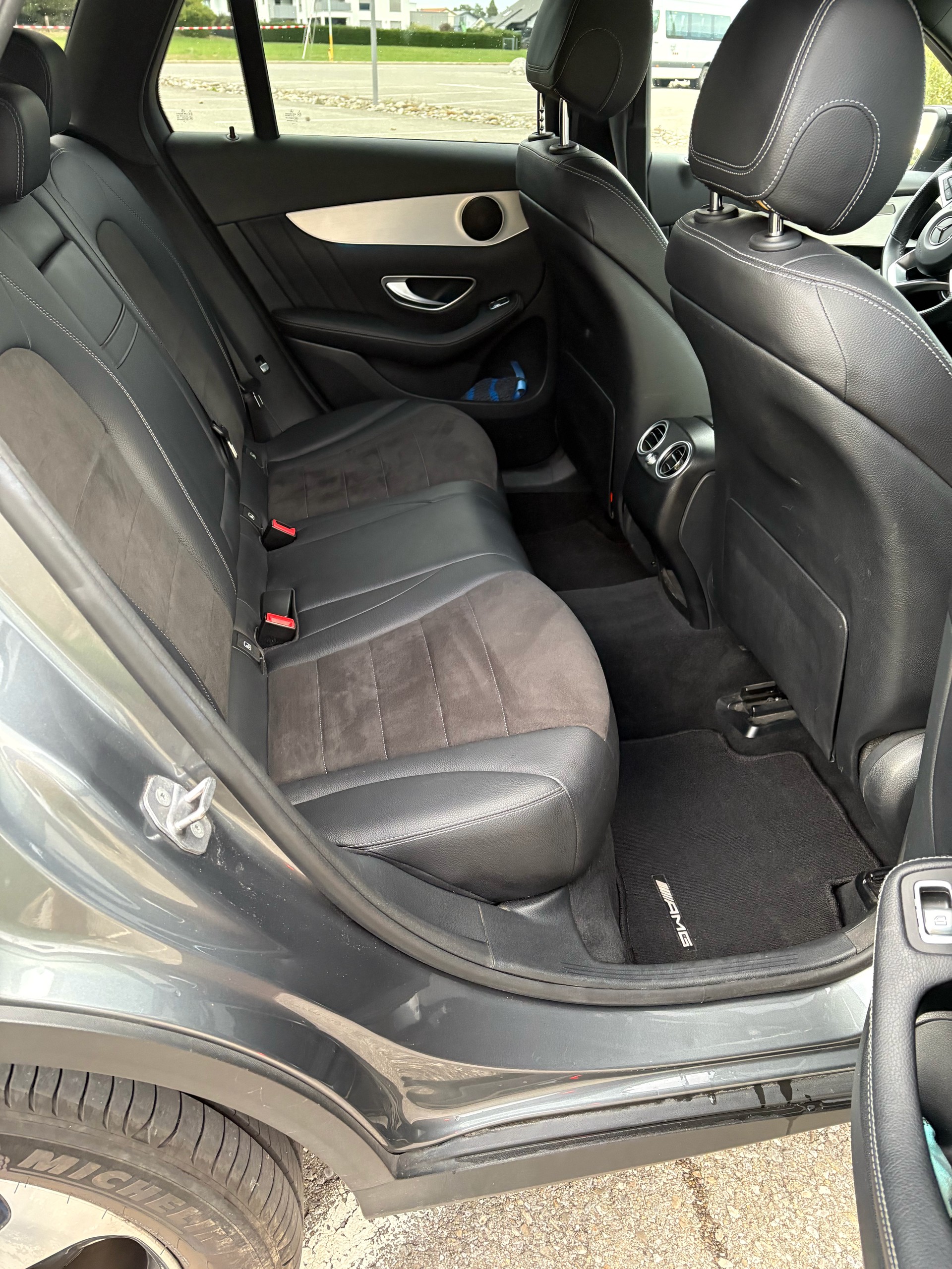 MERCEDES-BENZ GLC 250 d Exclusive 4m-image-4
