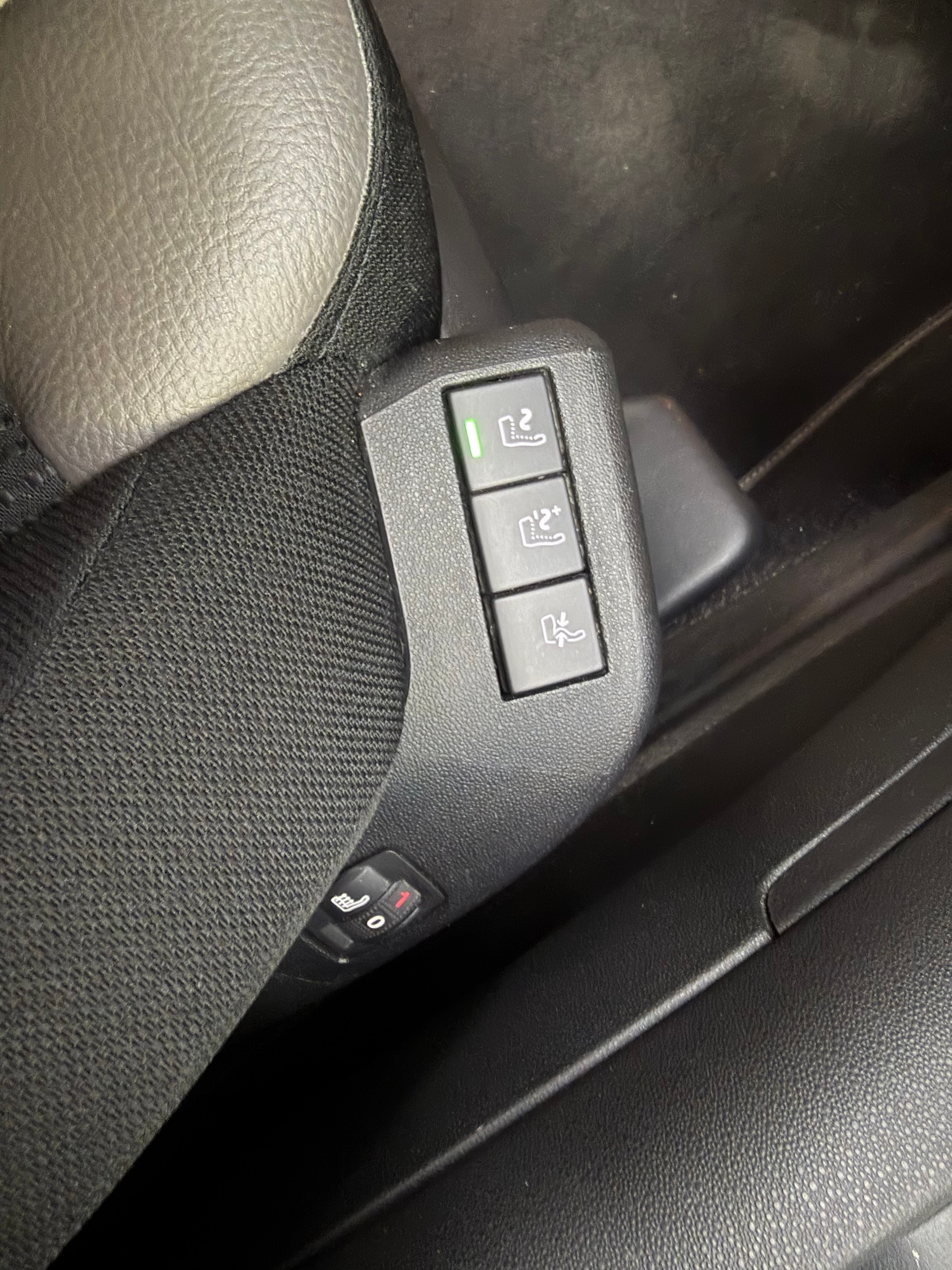 CITROEN C4 Picasso 1.6 BlueHDi Exclusive EAT6-image-17