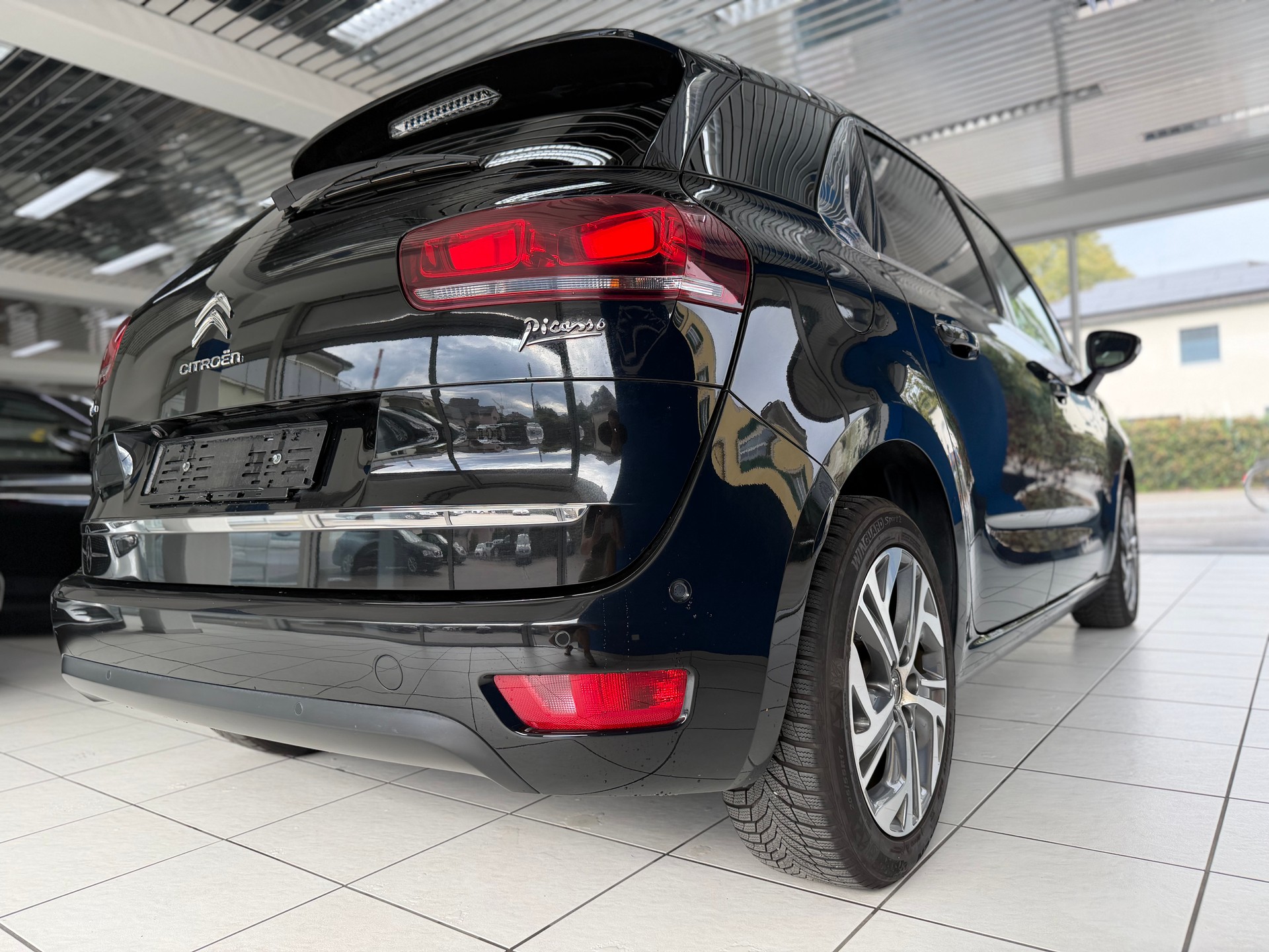 CITROEN C4 Picasso 1.6 BlueHDi Exclusive EAT6-image-5