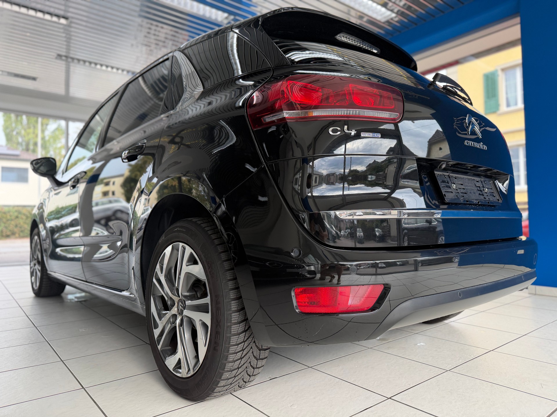 CITROEN C4 Picasso 1.6 BlueHDi Exclusive EAT6-image-7