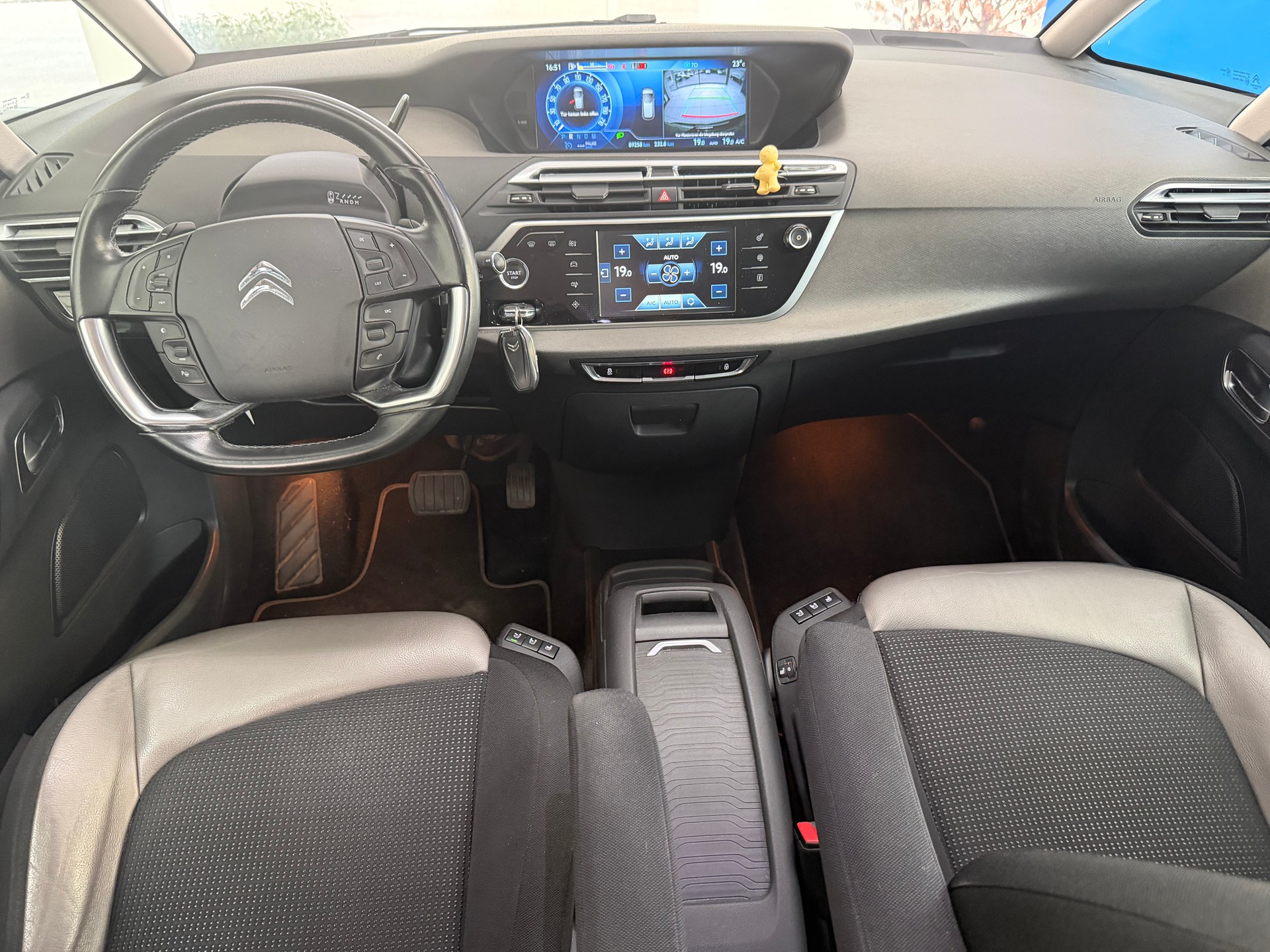 CITROEN C4 Picasso 1.6 BlueHDi Exclusive EAT6-image-10