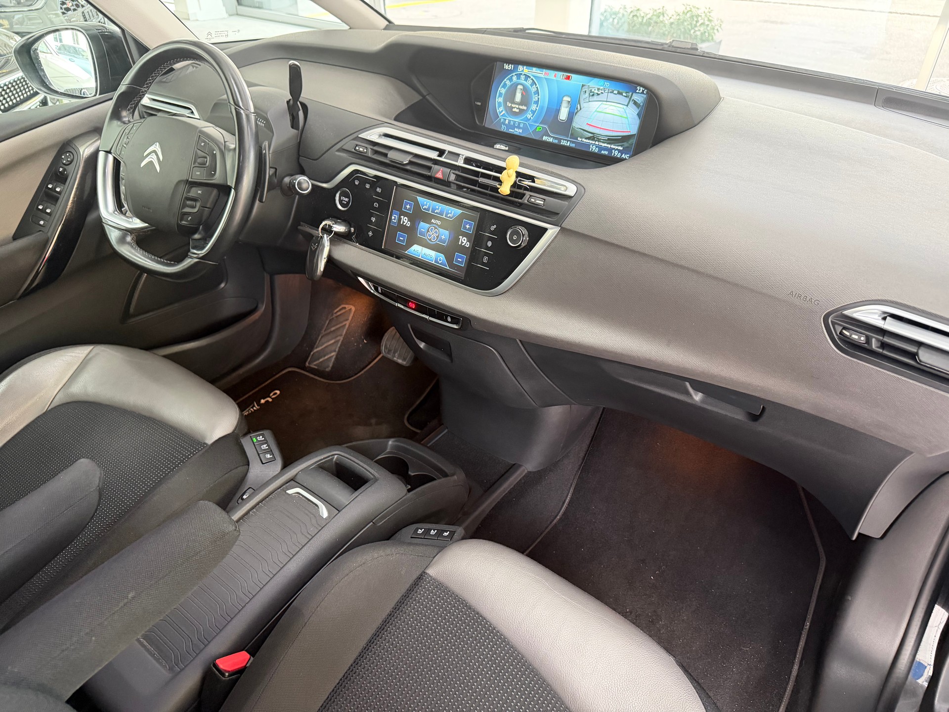 CITROEN C4 Picasso 1.6 BlueHDi Exclusive EAT6-image-14