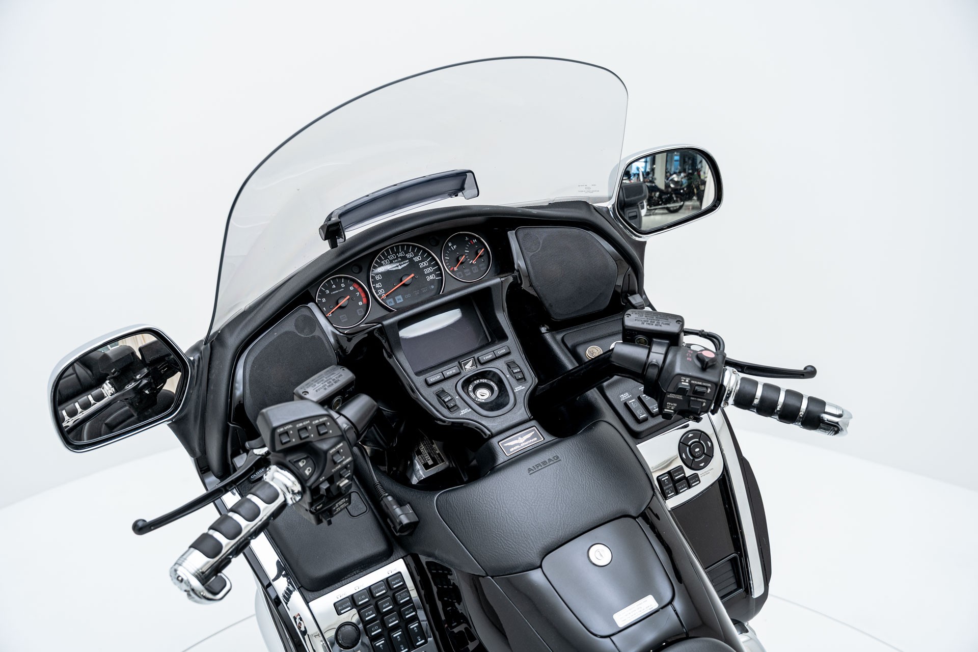 HONDA GL 1800 A Goldwing-image-7