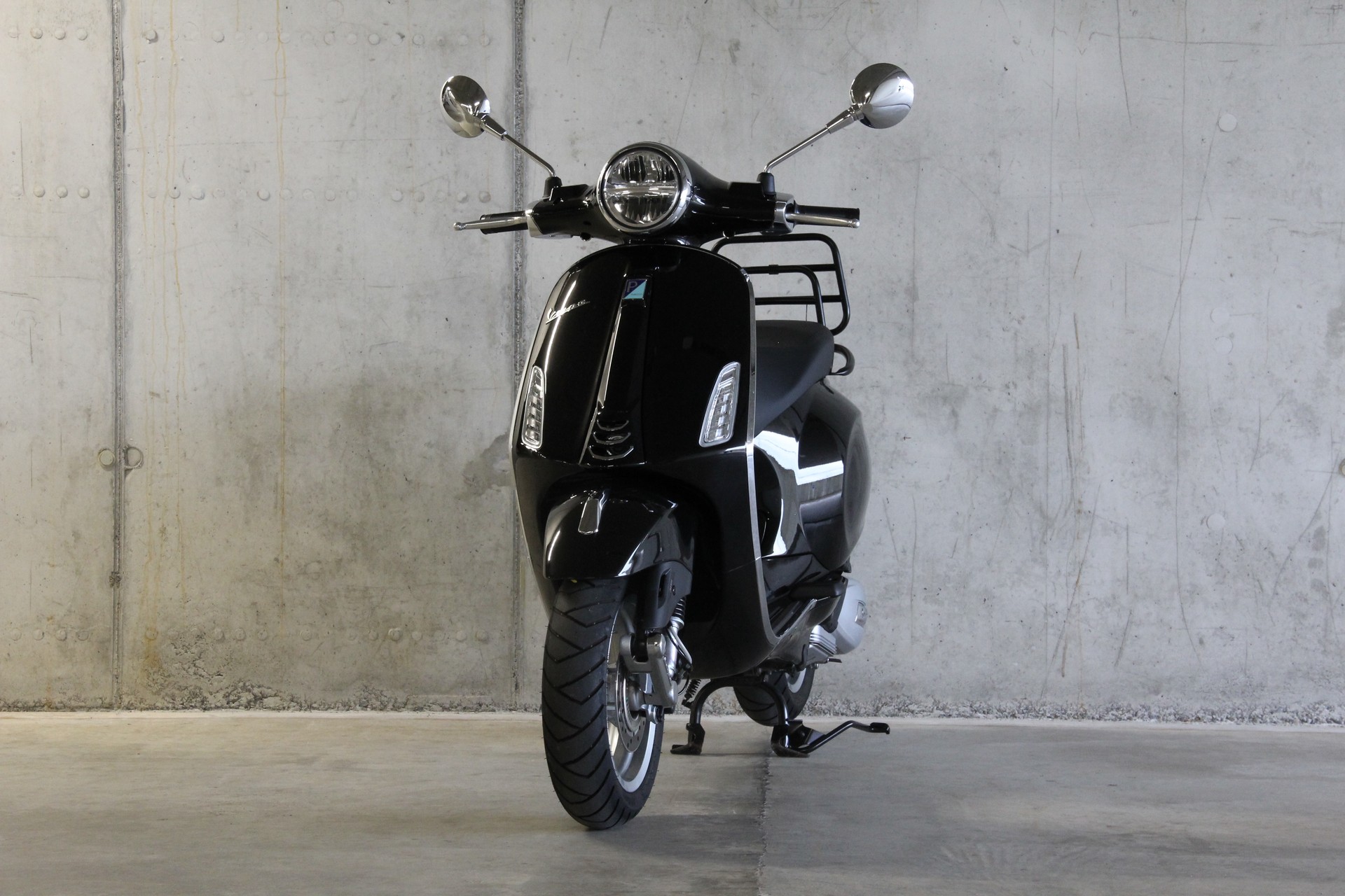 PIAGGIO Vespa 125 Primavera-image-2