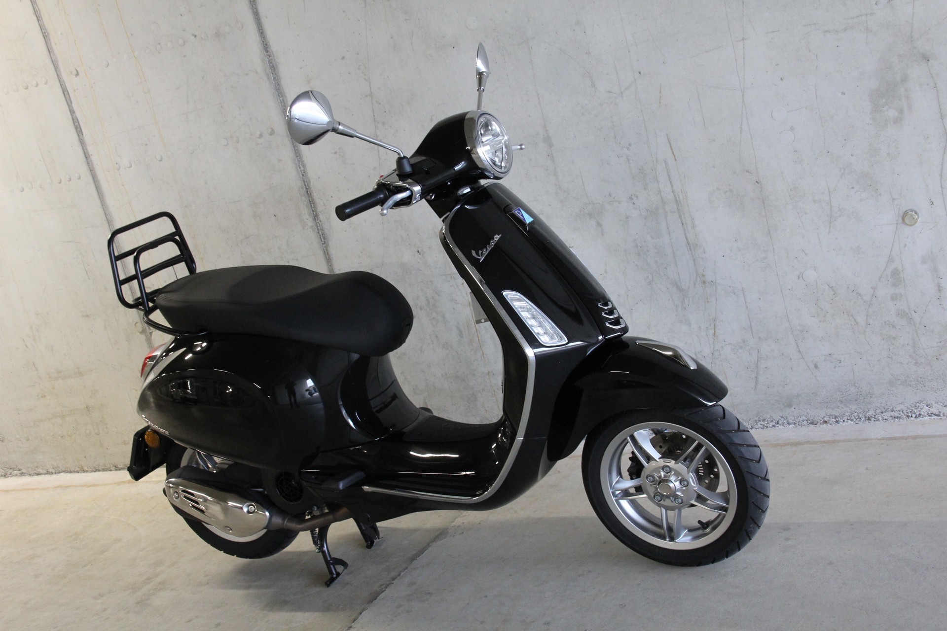 PIAGGIO Vespa 125 Primavera-image-8