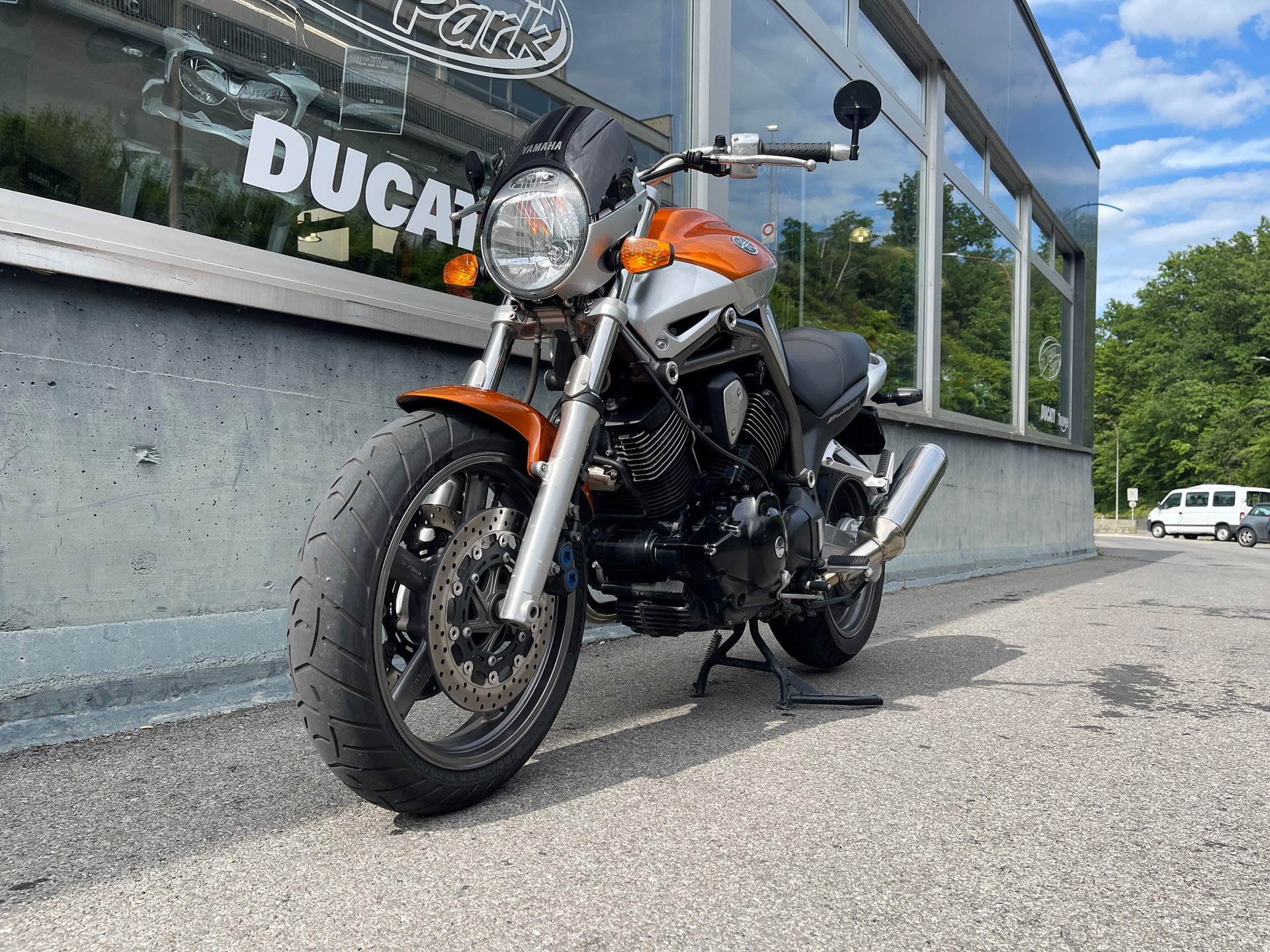 YAMAHA BT 1100 Bulldog-image-8