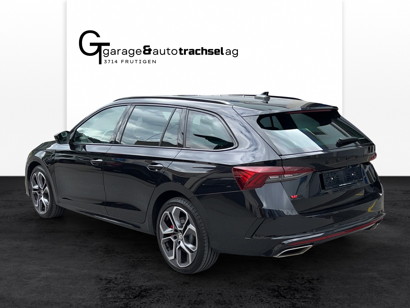 SKODA Octavia Combi 1.4 TSI PHEV DSG RS-showroom-element-2