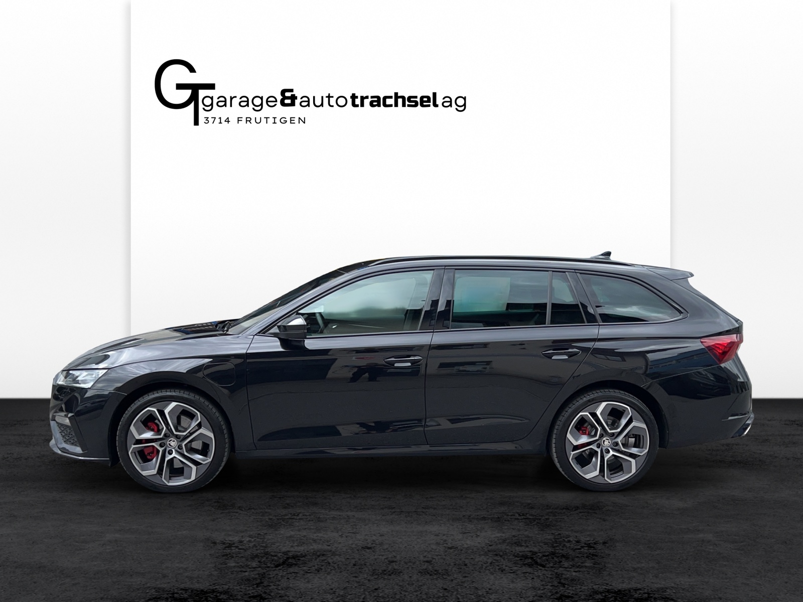 SKODA Octavia Combi 1.4 TSI PHEV DSG RS-showroom-element-1