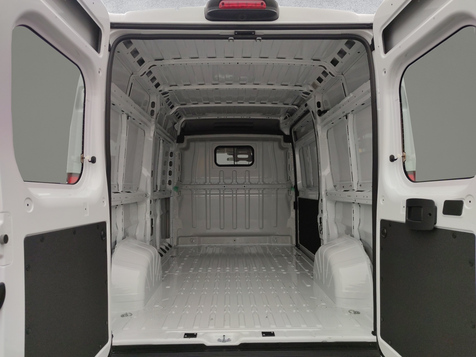 PEUGEOT Boxer Kaw. 333 L2H2 2.2 BlueHDi 140 S/S-image-7