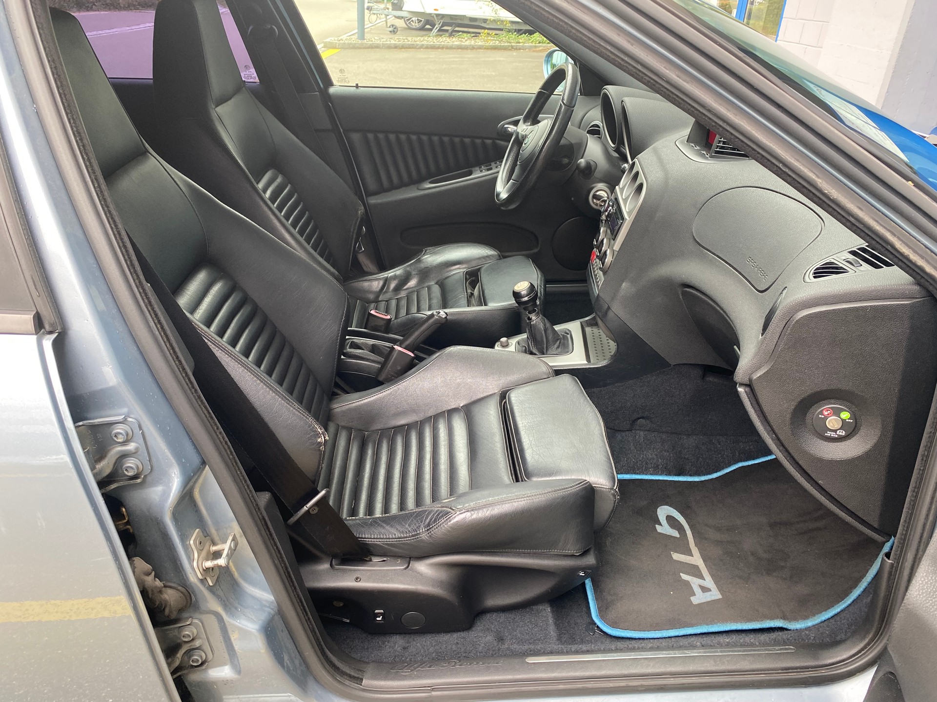 ALFA ROMEO 156 Sportwagon 3.2 V6 GTA-image-11