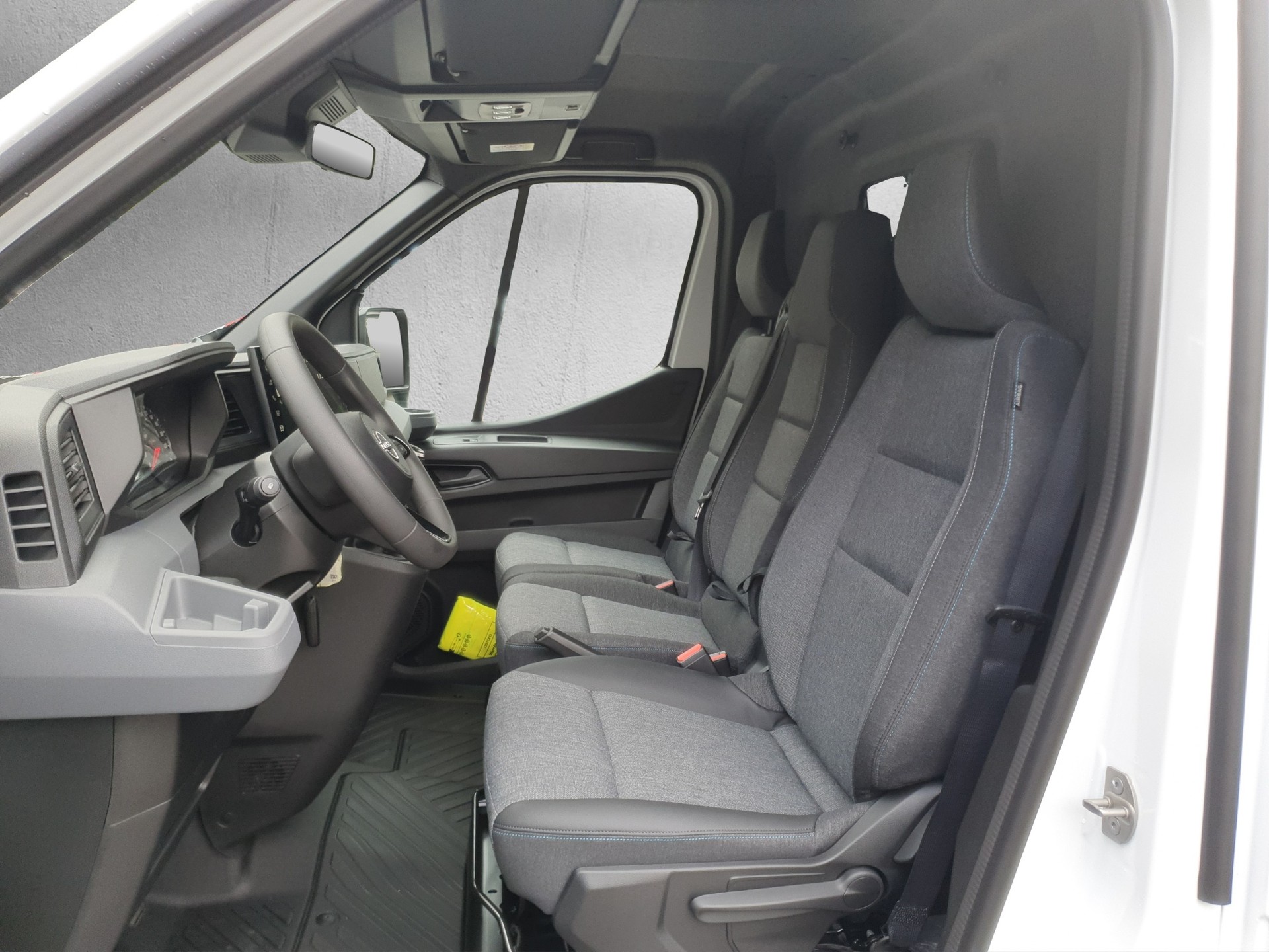 NISSAN Interstar 150 3.5 L2H2 Acenta-image-8