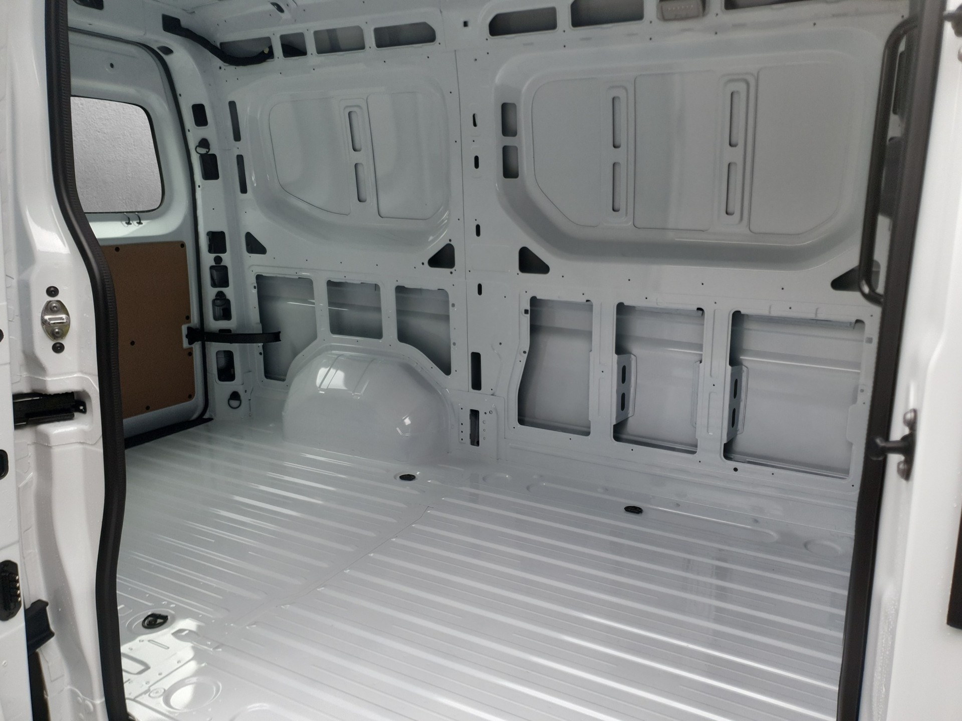 NISSAN Interstar 150 3.5 L2H2 Acenta-image-18