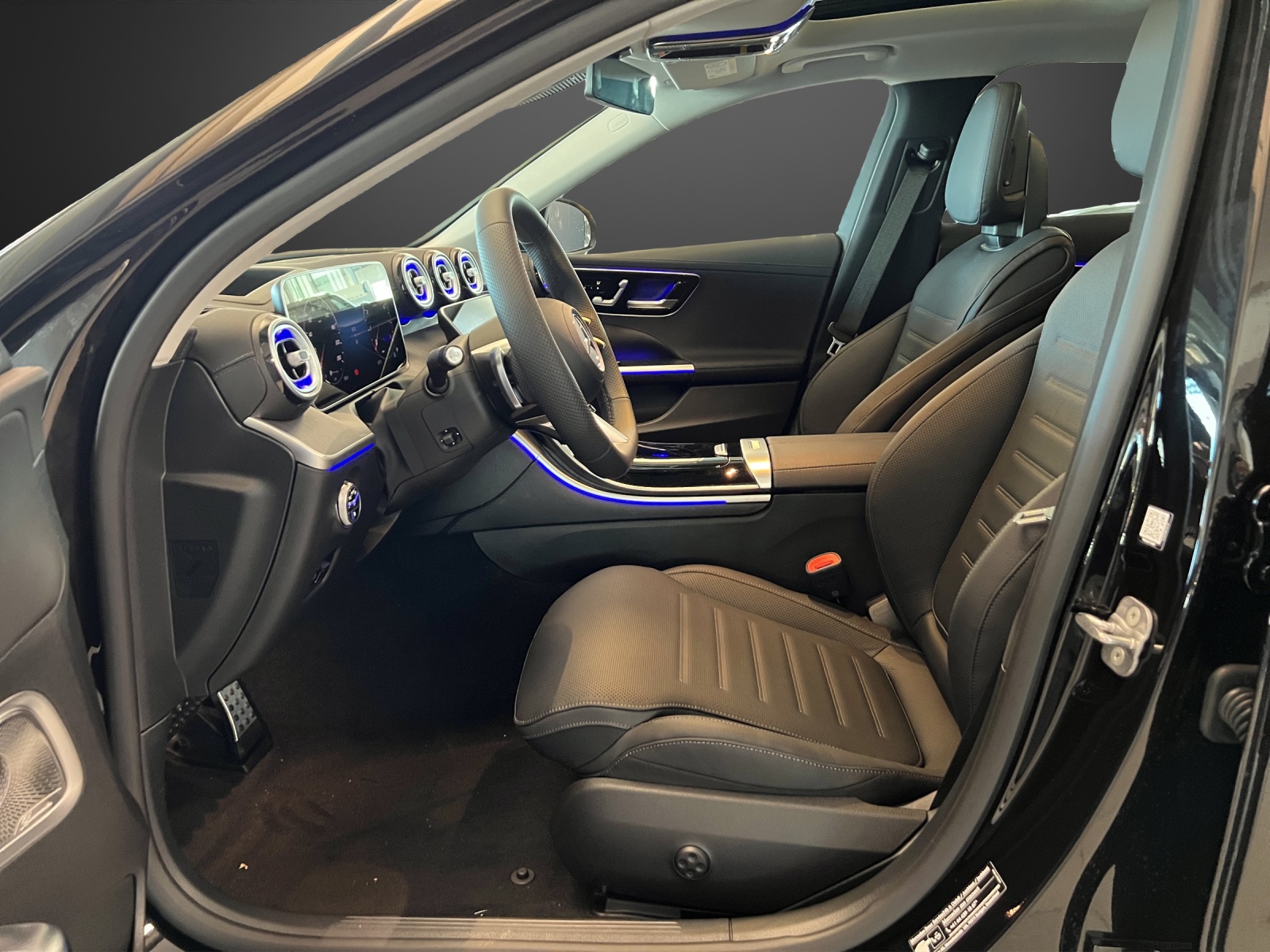 MERCEDES-BENZ C 300 4 Matic-image-8