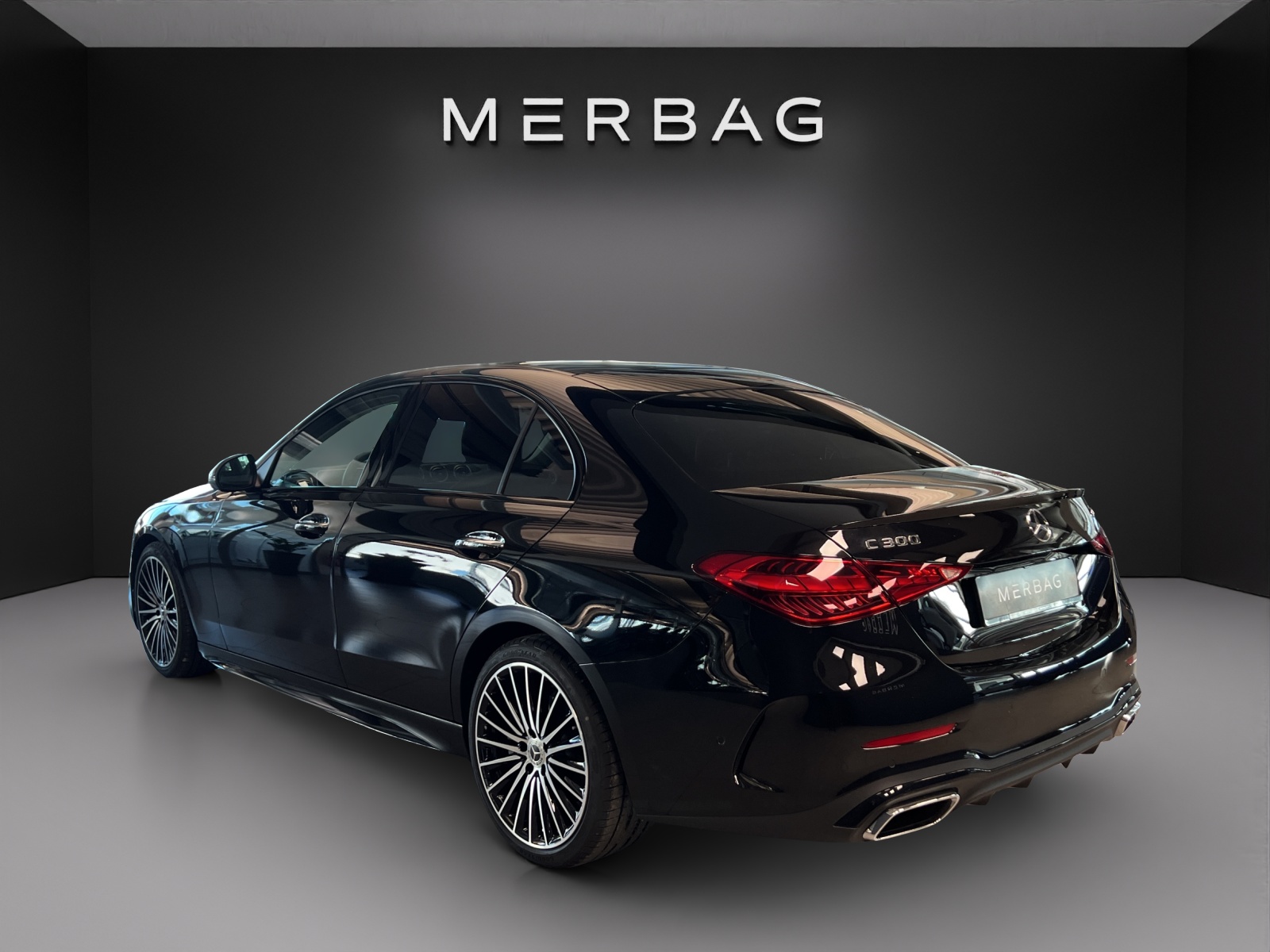 MERCEDES-BENZ C 300 4 Matic-image-3