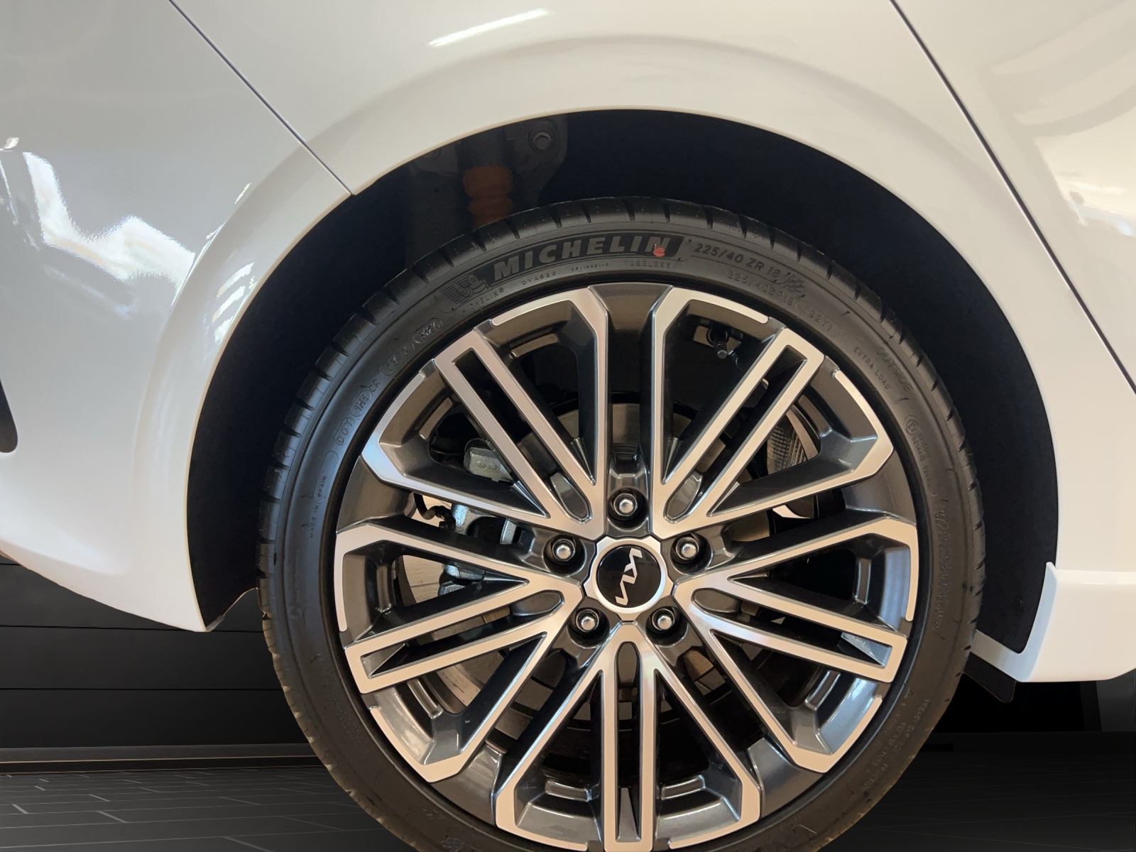 KIA Ceed 1.5 T-GDi GT-Line Edition DCT-image-9