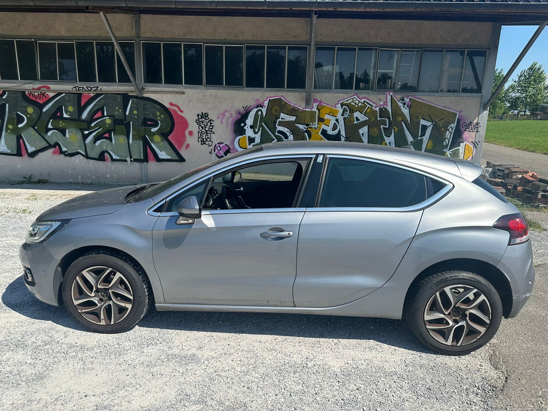 DS AUTOMOBILES DS 4 1.6 BlueHDi Performance Line Automatic-image-3