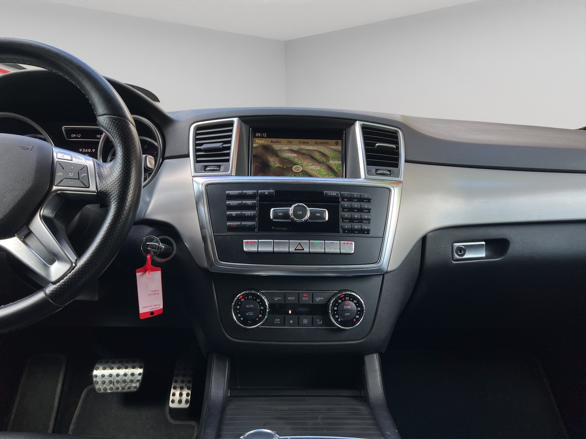 MERCEDES-BENZ ML 350 BlueEfficiency Edition 4Matic 7G-Tronic-image-4