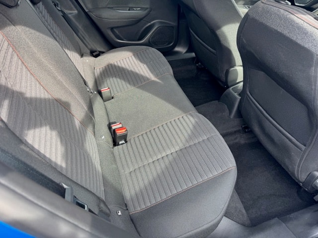 PEUGEOT 2008 1.2 PureTech Active Pack-image-5