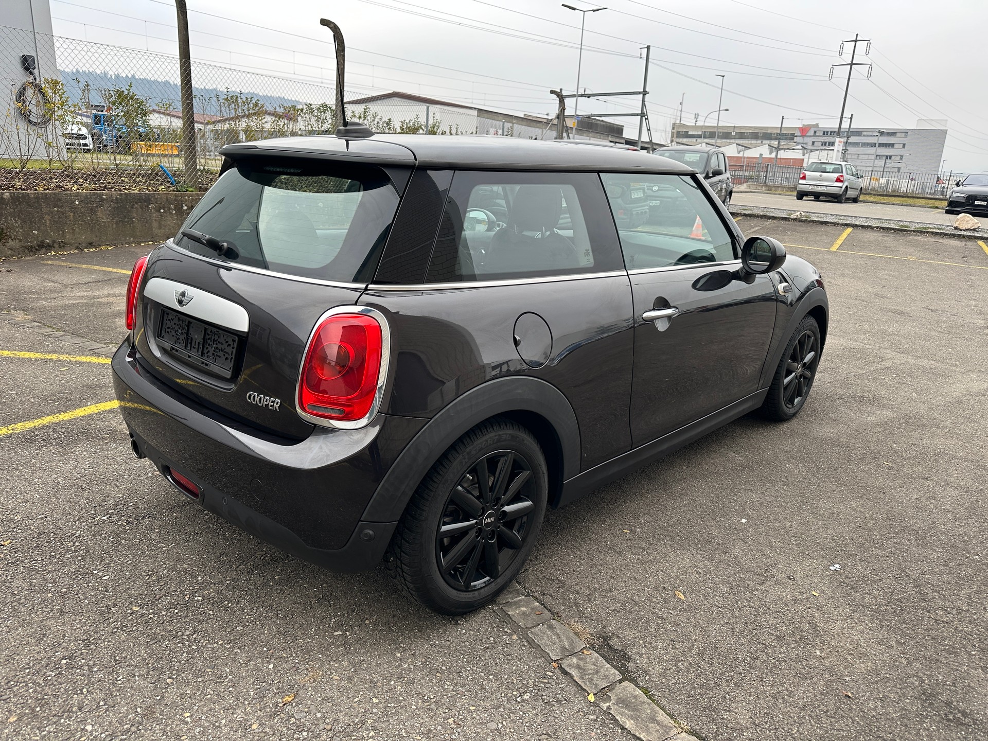 MINI Cooper-image-3