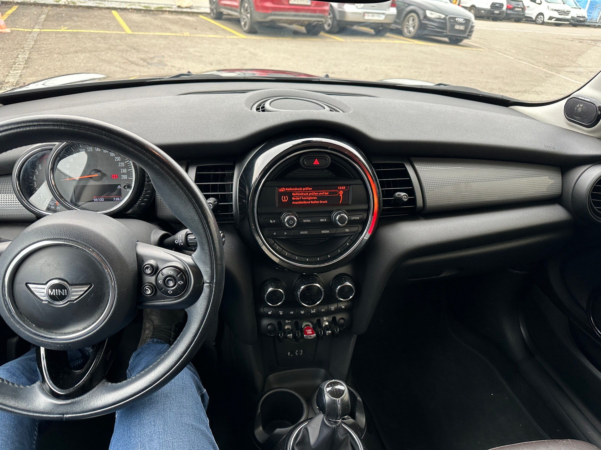 MINI Cooper-image-10