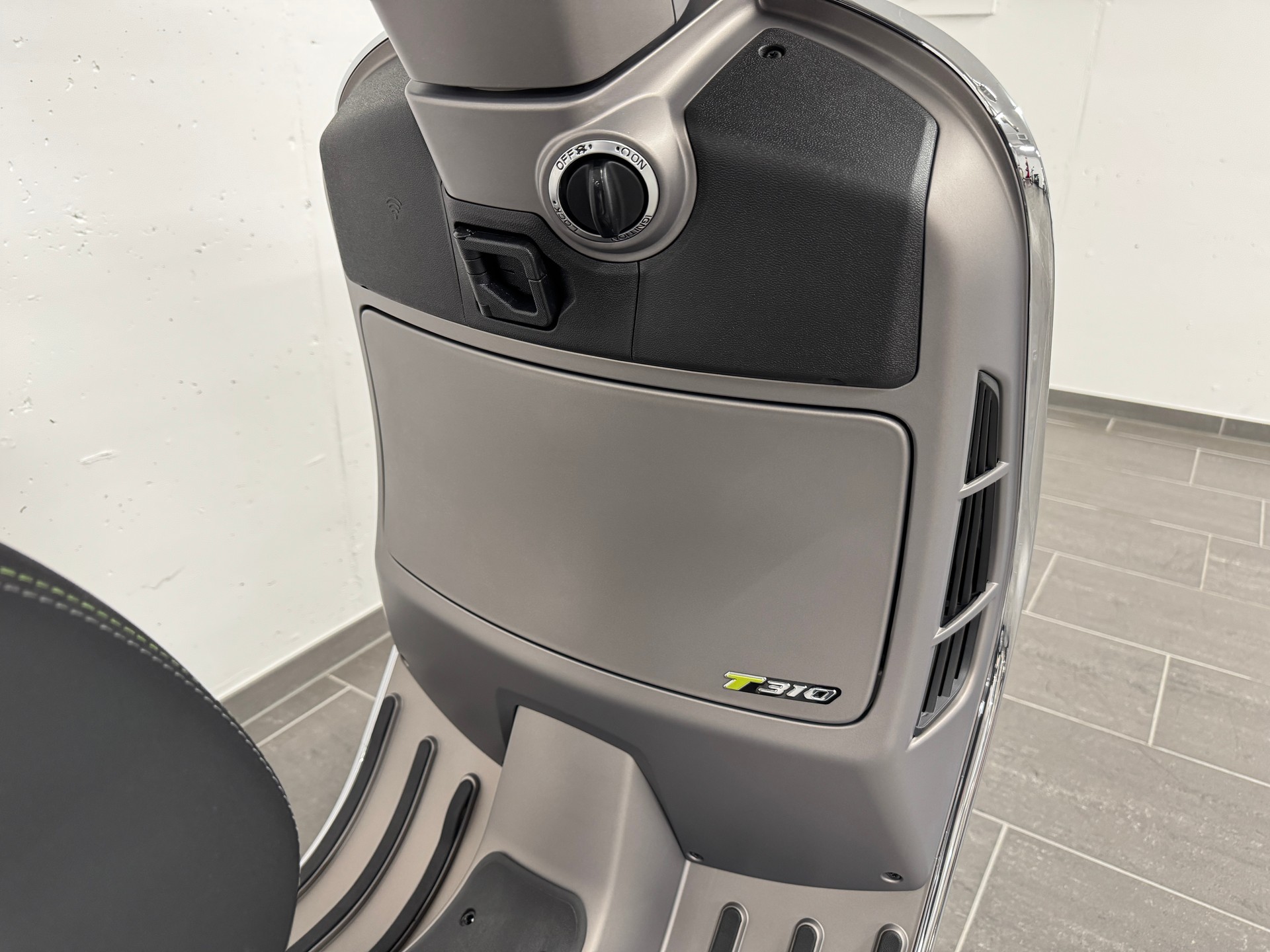 PIAGGIO GTS 310 Super Tech E5+-image-14