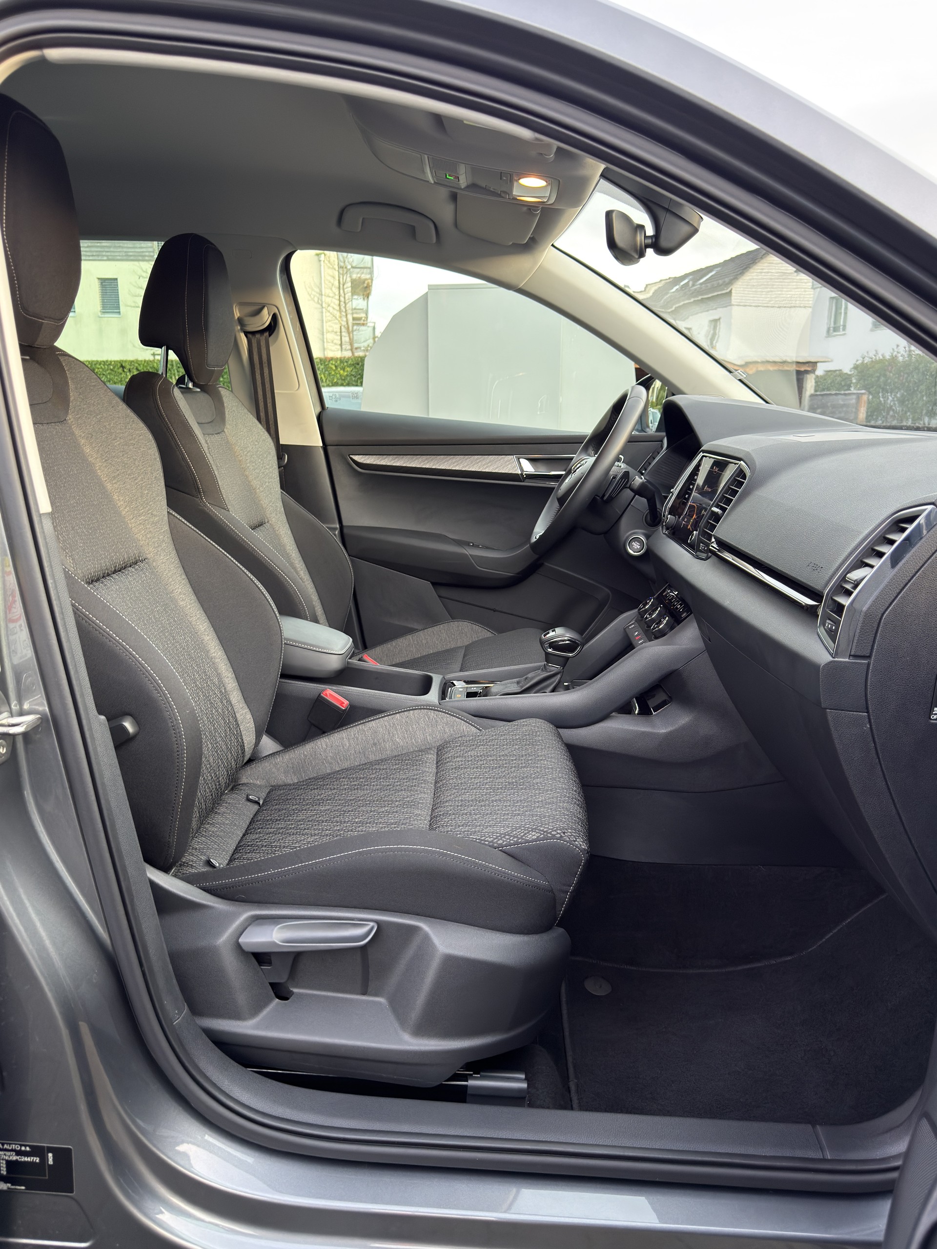 SKODA Karoq 1.5 TSI Style DSG-image-11