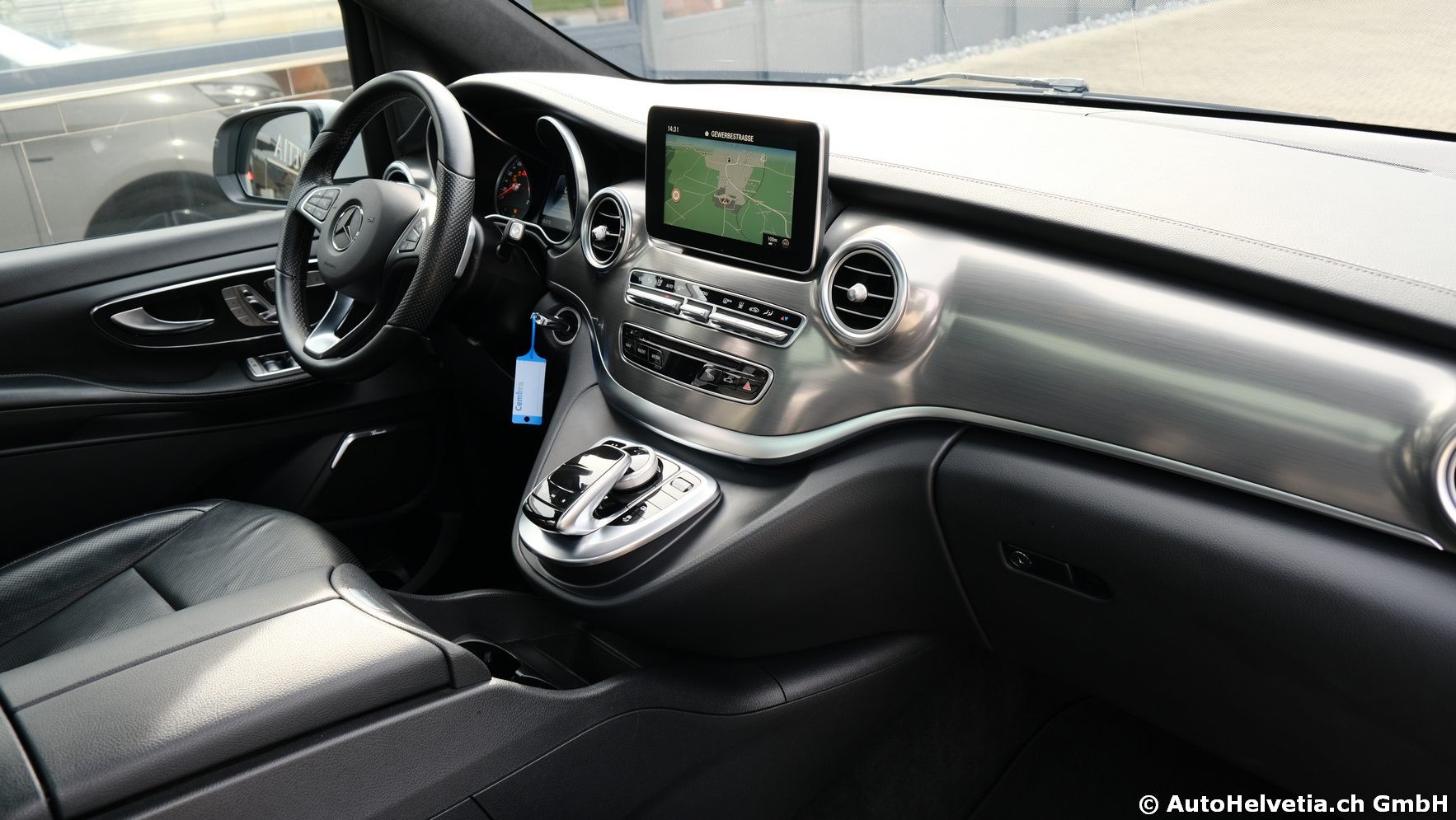 MERCEDES-BENZ V 250 d Exclusive lang 4Matic 7G-Tronic-image-12