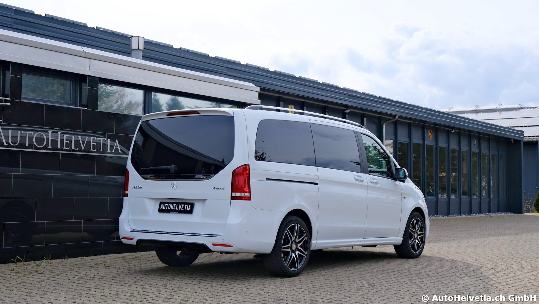 MERCEDES-BENZ V 250 d Exclusive lang 4Matic 7G-Tronic-image-5