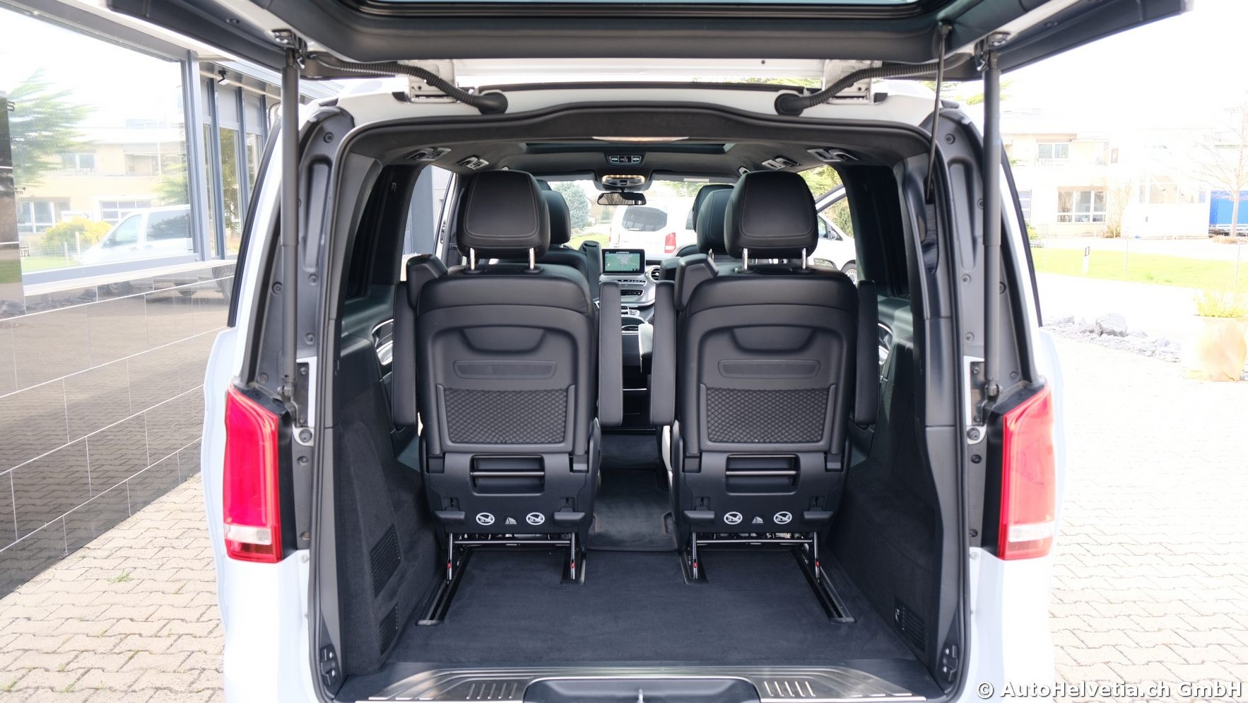 MERCEDES-BENZ V 250 d Exclusive lang 4Matic 7G-Tronic-image-21