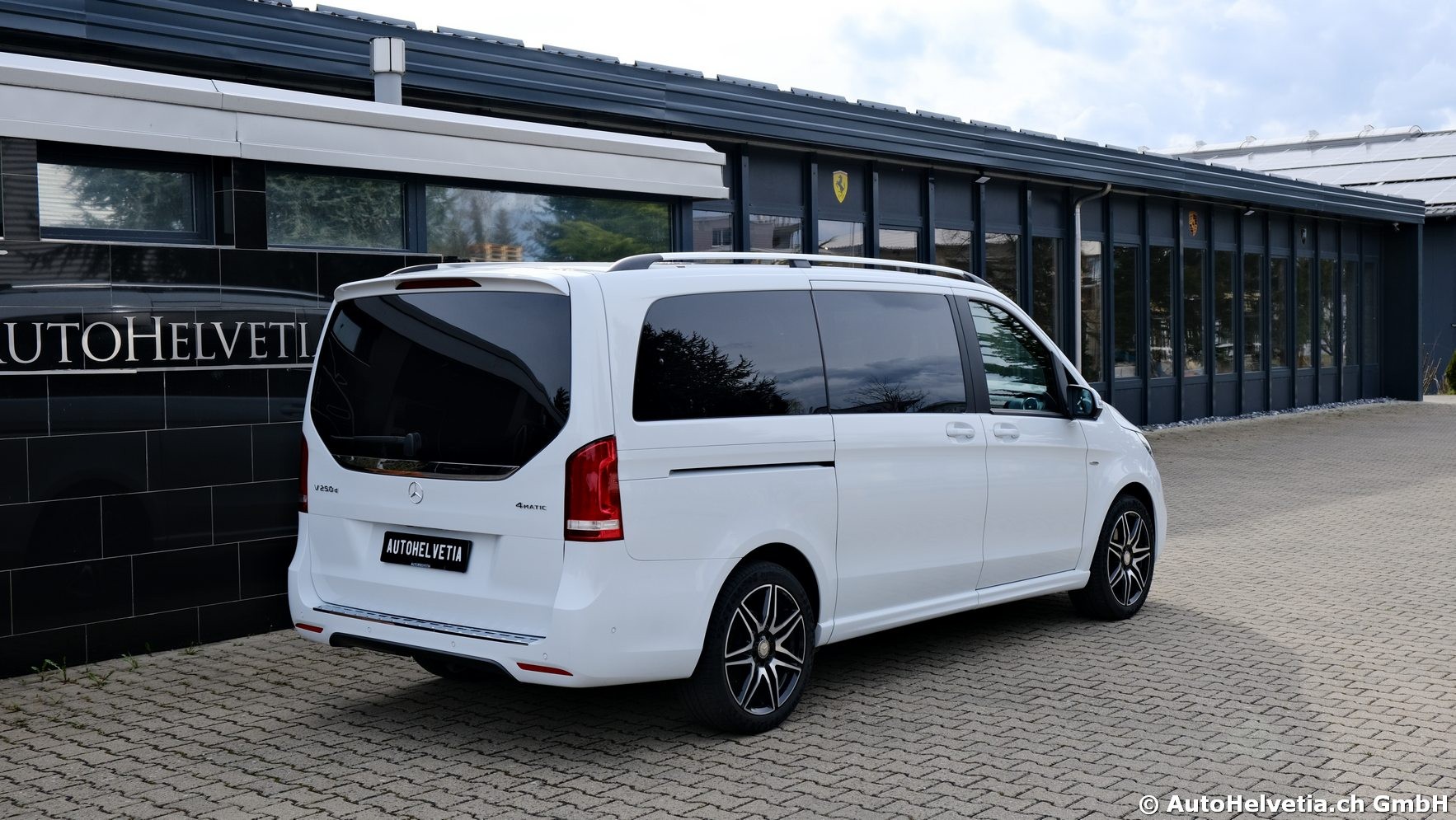MERCEDES-BENZ V 250 d Exclusive lang 4Matic 7G-Tronic-image-25