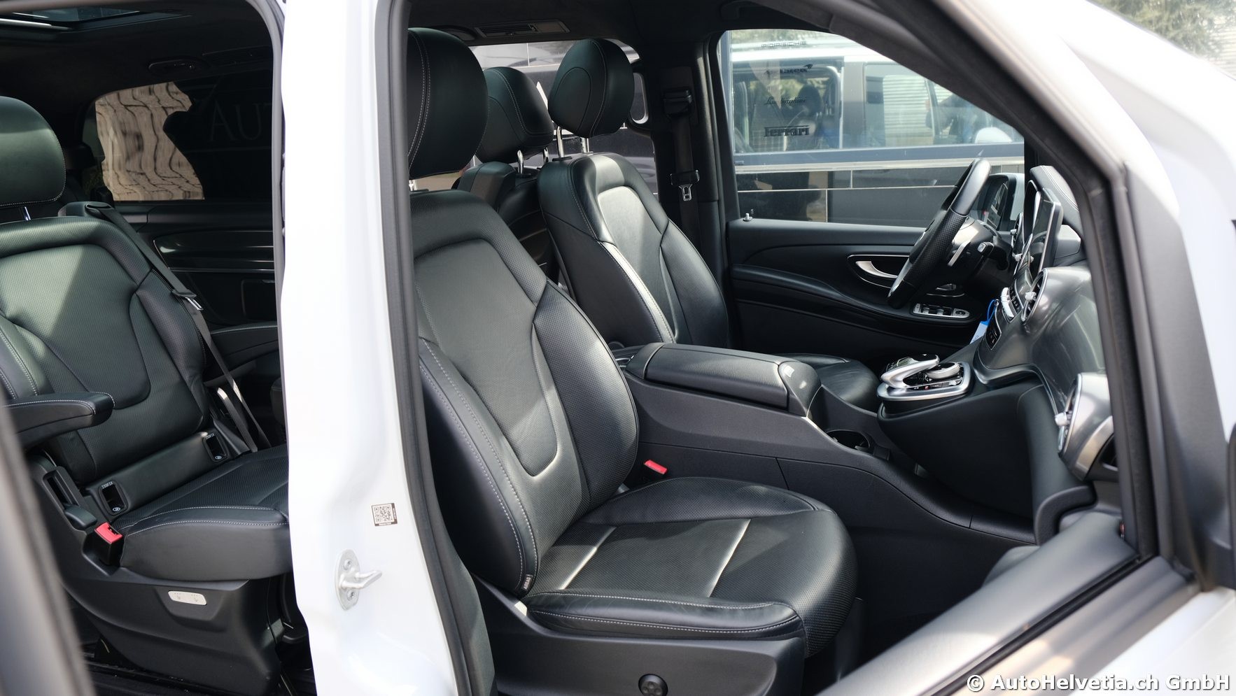 MERCEDES-BENZ V 250 d Exclusive lang 4Matic 7G-Tronic-image-13