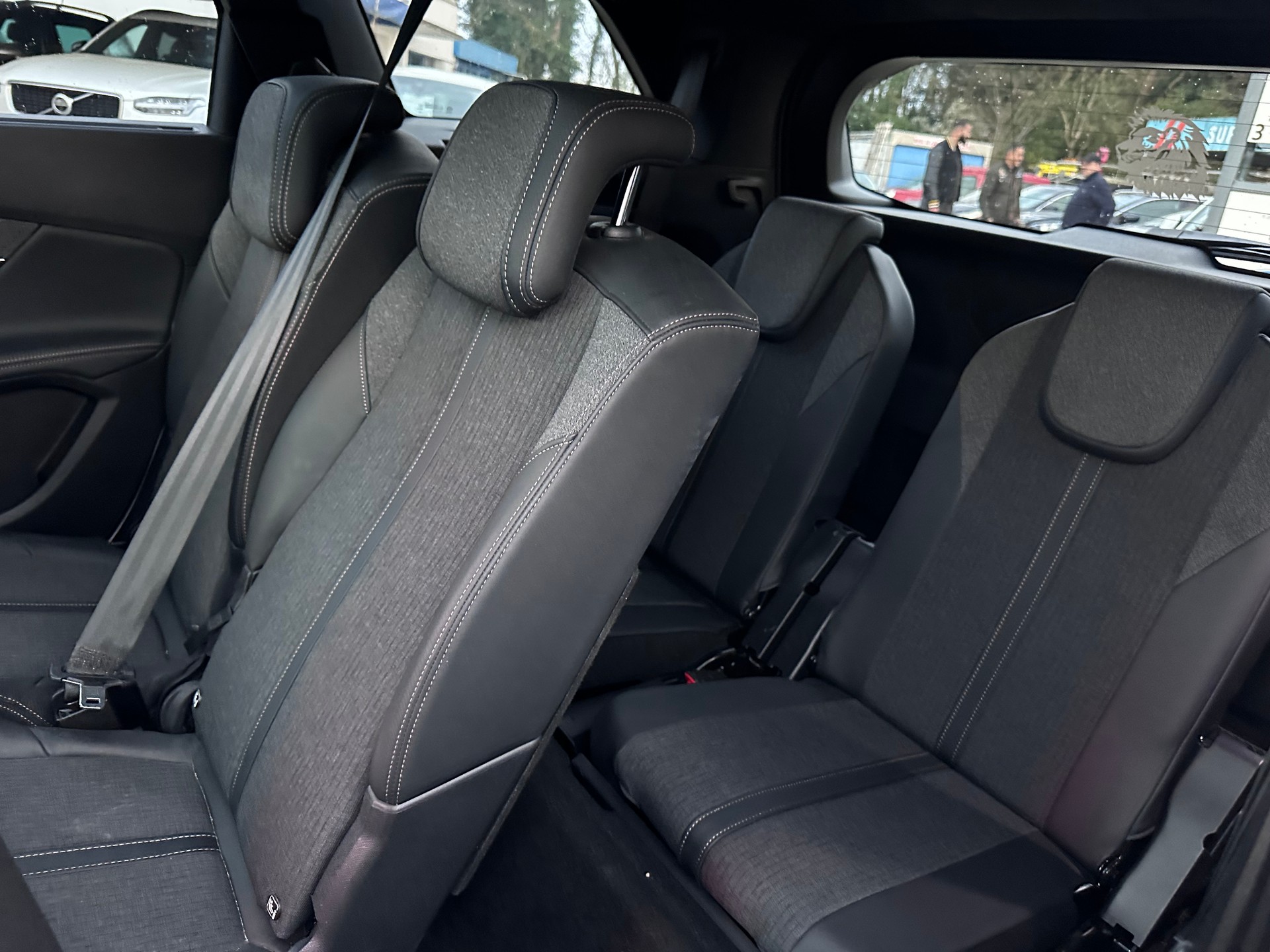 PEUGEOT 5008 1.5 BlueHDi GT Line EAT-image-11