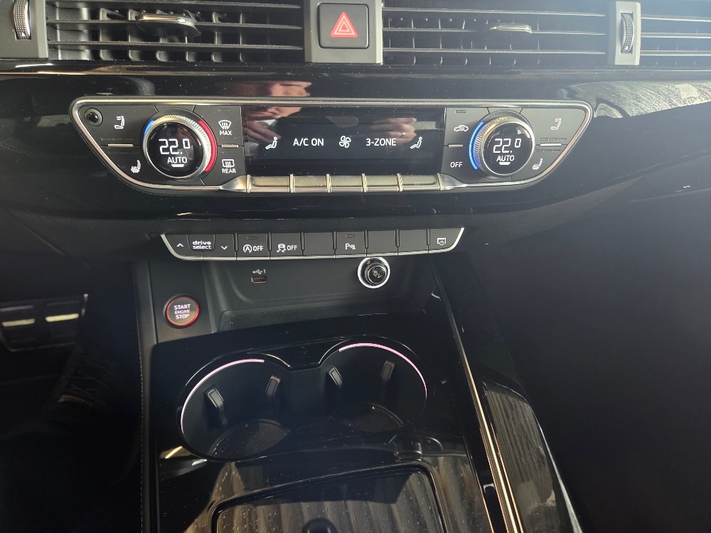 AUDI S5 Cabriolet 3.0 TFSI quattro tiptronic-image-12