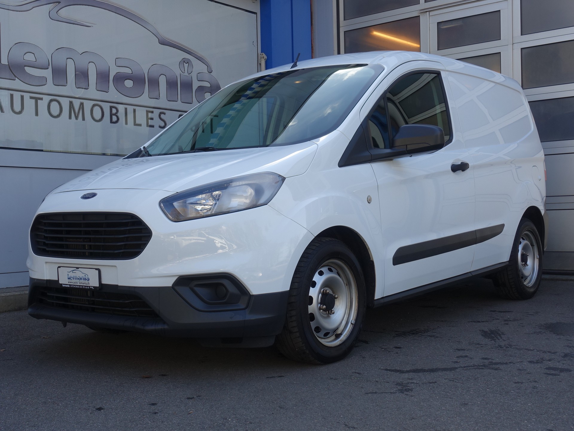 FORD Transit Courier Van 1.0 EcoBoost Ambiente-showroom-element-1