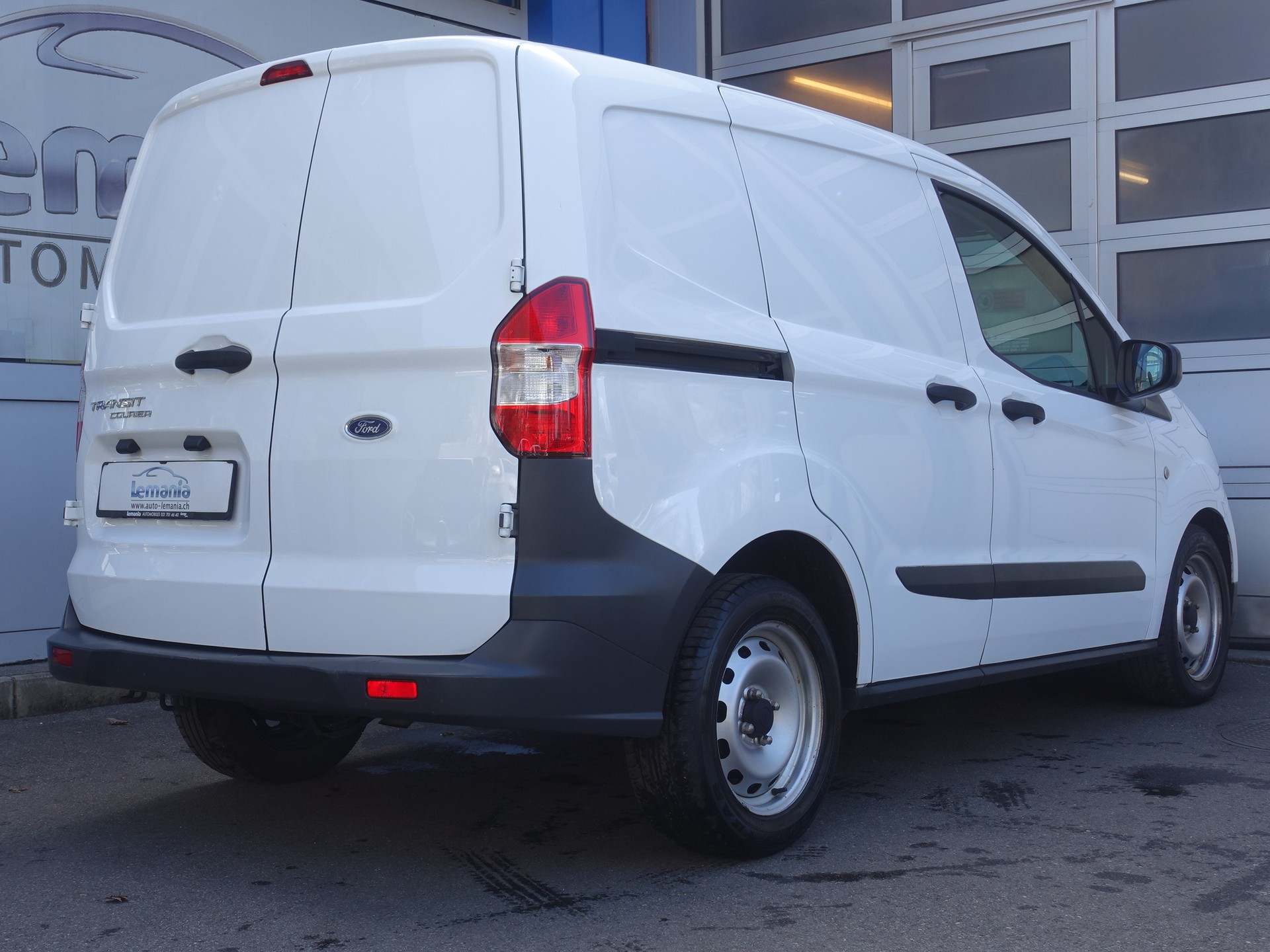 FORD Transit Courier Van 1.0 EcoBoost Ambiente-showroom-element-3