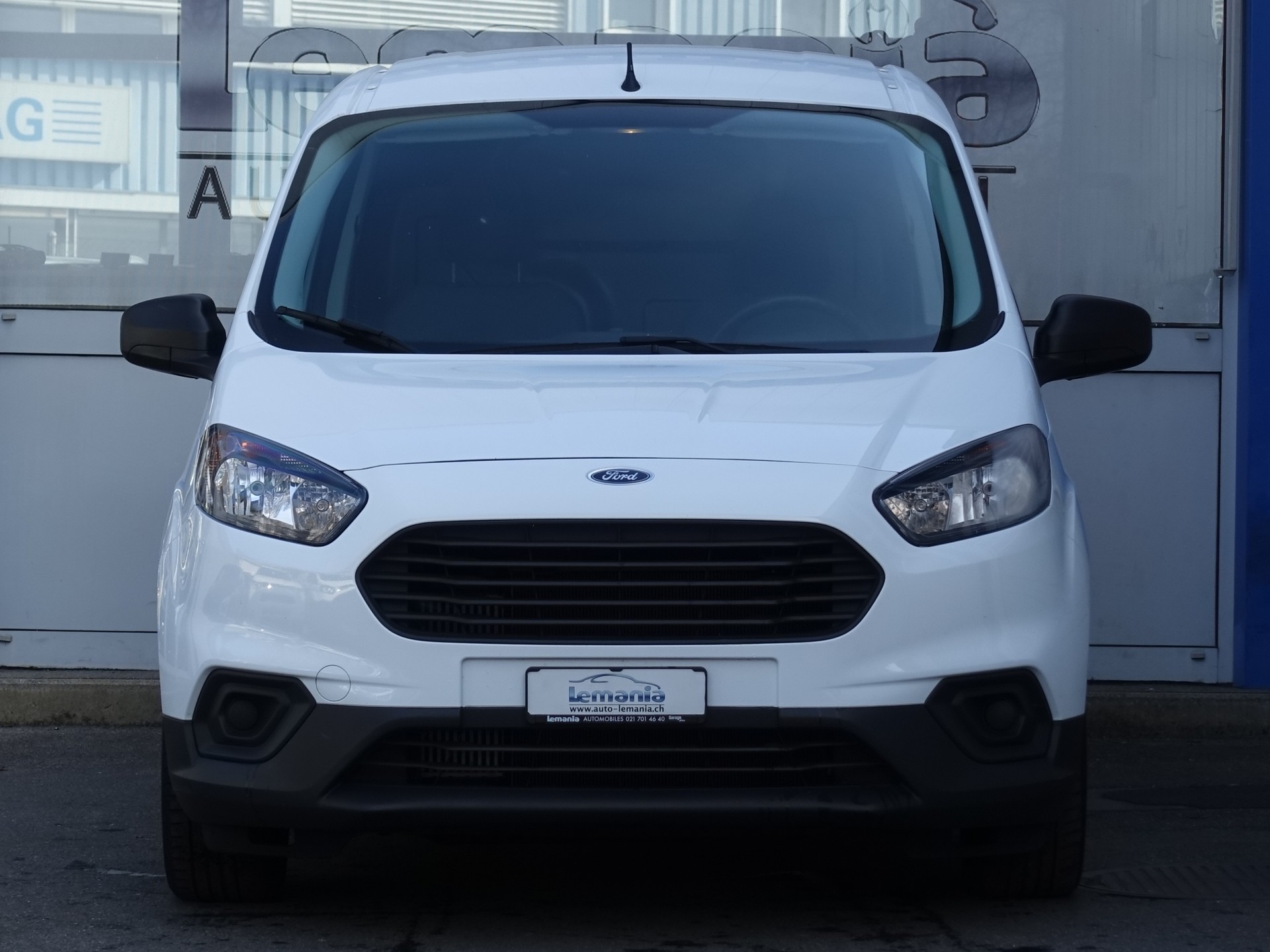 FORD Transit Courier Van 1.0 EcoBoost Ambiente-showroom-element-2