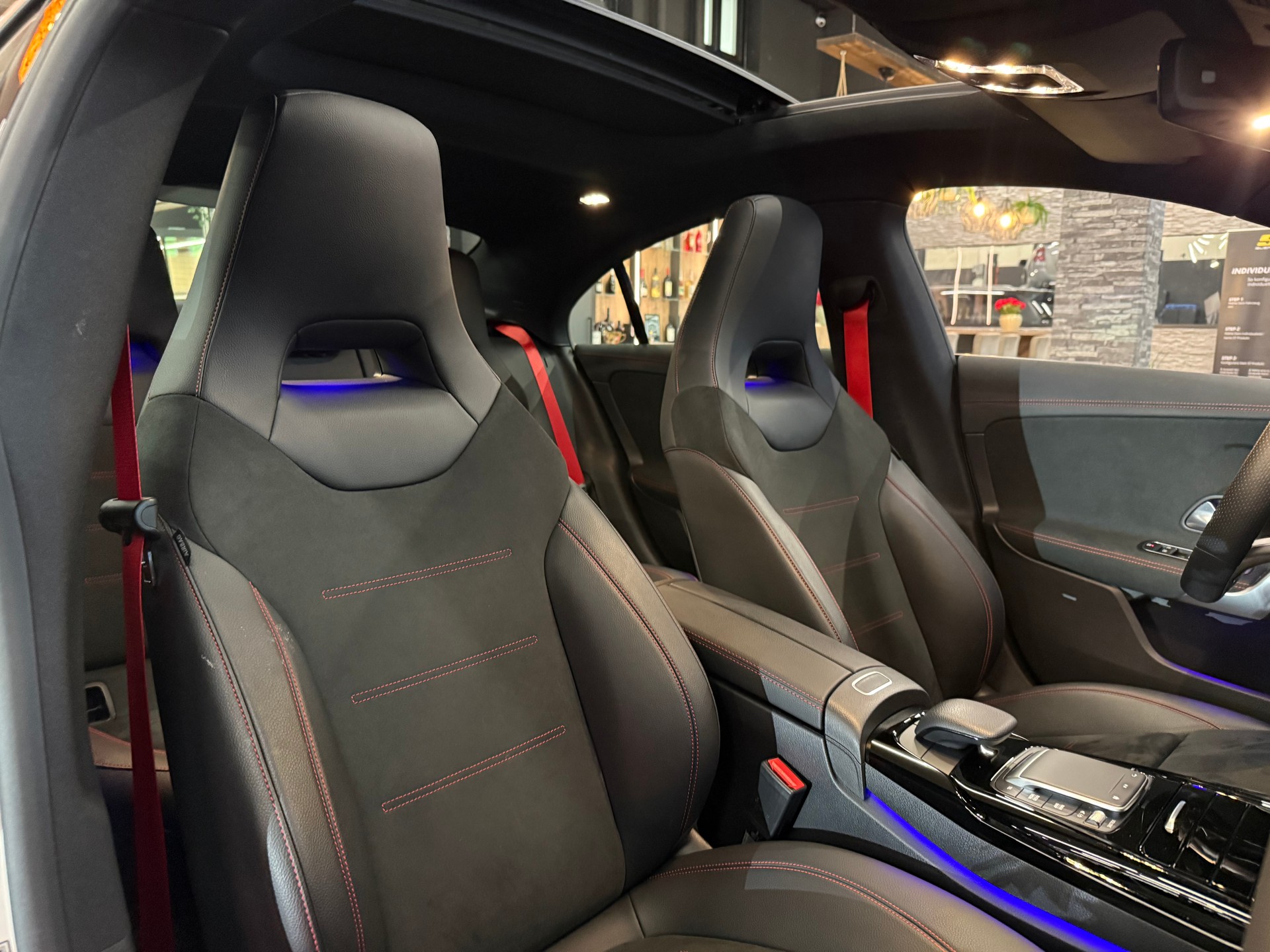 MERCEDES-BENZ CLA 45 AMG 4Matic+ 8G-DCT-image-13